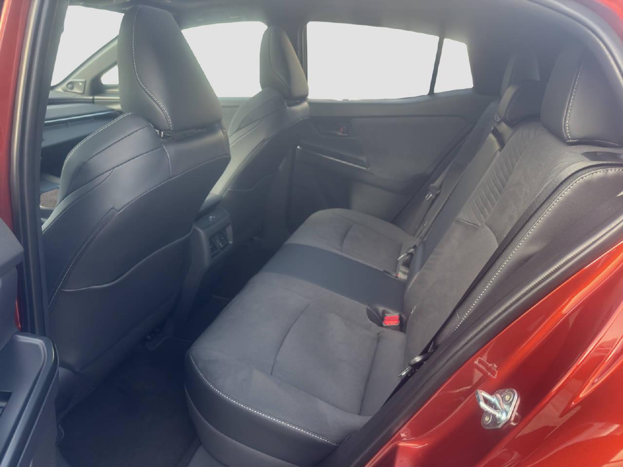 TOYOTA C-HR+ Premium AWD-image-14