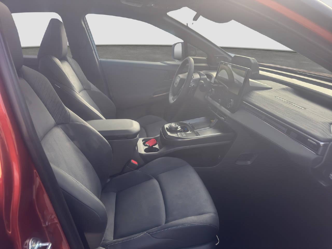 TOYOTA C-HR+ Premium AWD-image-15