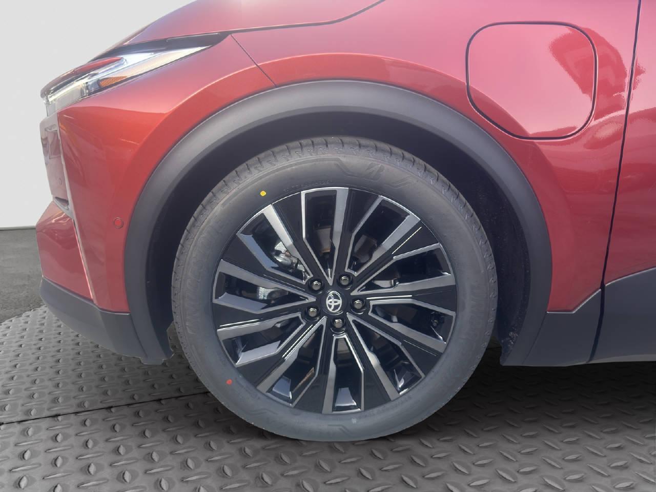 TOYOTA C-HR+ Premium AWD-image-8