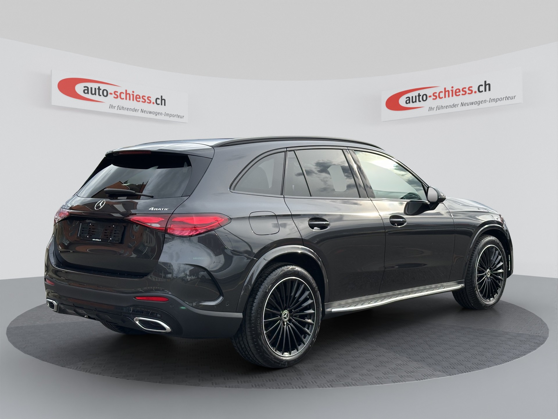 MERCEDES-BENZ GLC 220 d 4Matic AMG Night 9G-Tronic-image-4