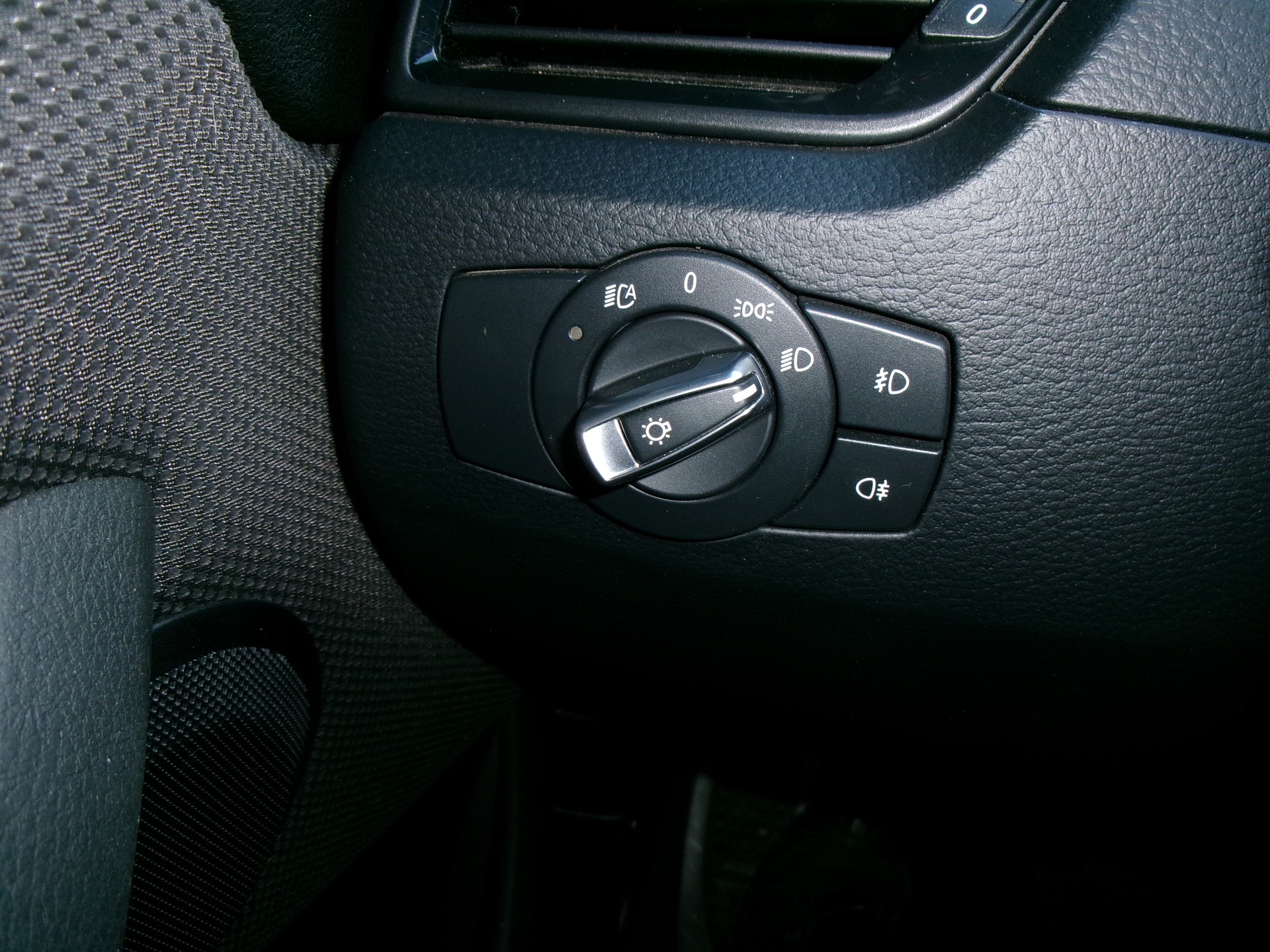 BMW X1 xDrive 25d Steptronic-image-9