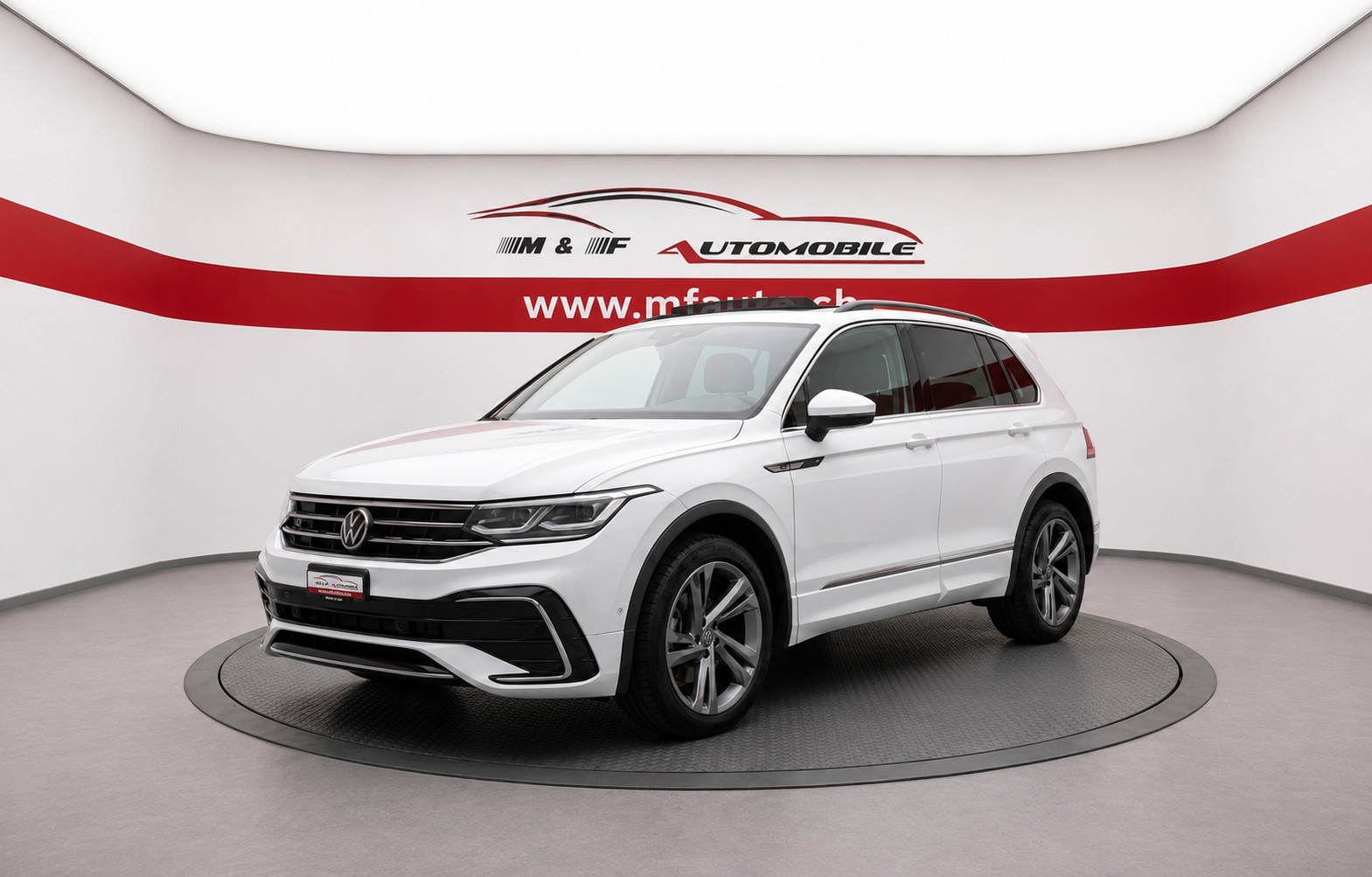 VW Tiguan 2.0 TDI SCR R-Line DSG CH FAHRZEUG-image-1