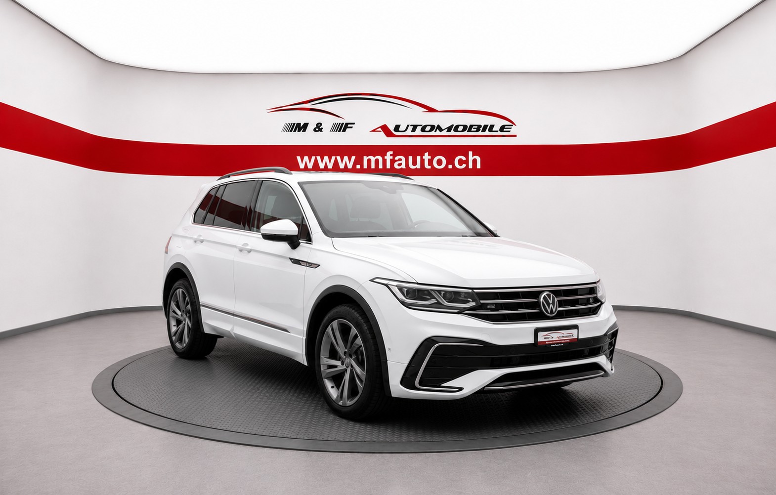 VW Tiguan 2.0 TDI SCR R-Line DSG CH FAHRZEUG-image-2