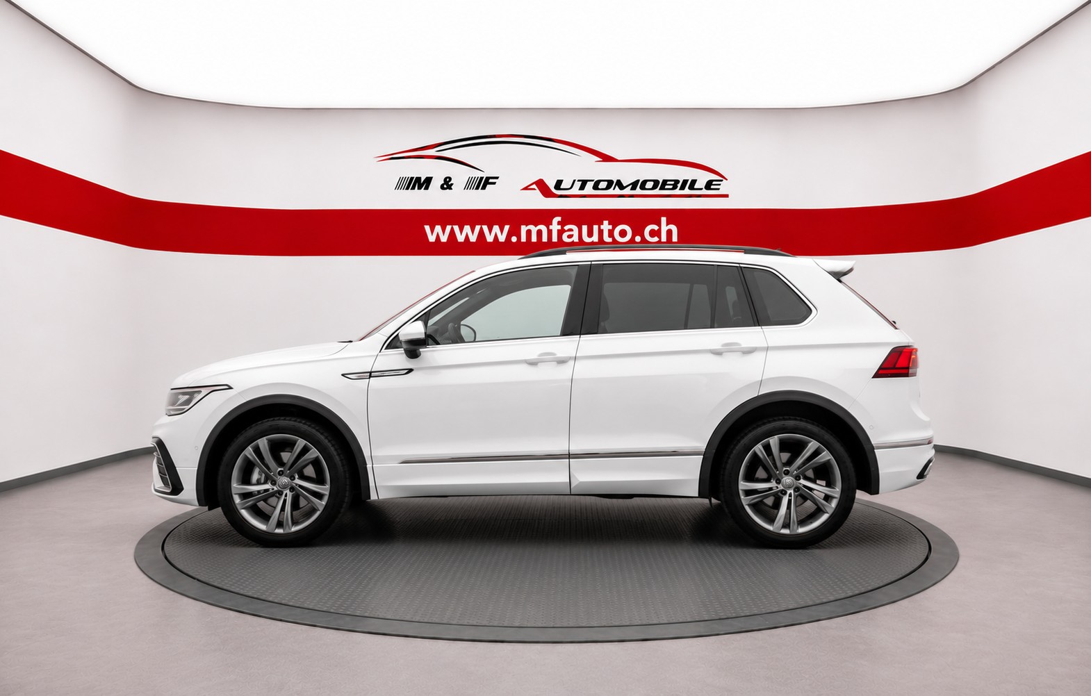 VW Tiguan 2.0 TDI SCR R-Line DSG CH FAHRZEUG-image-4
