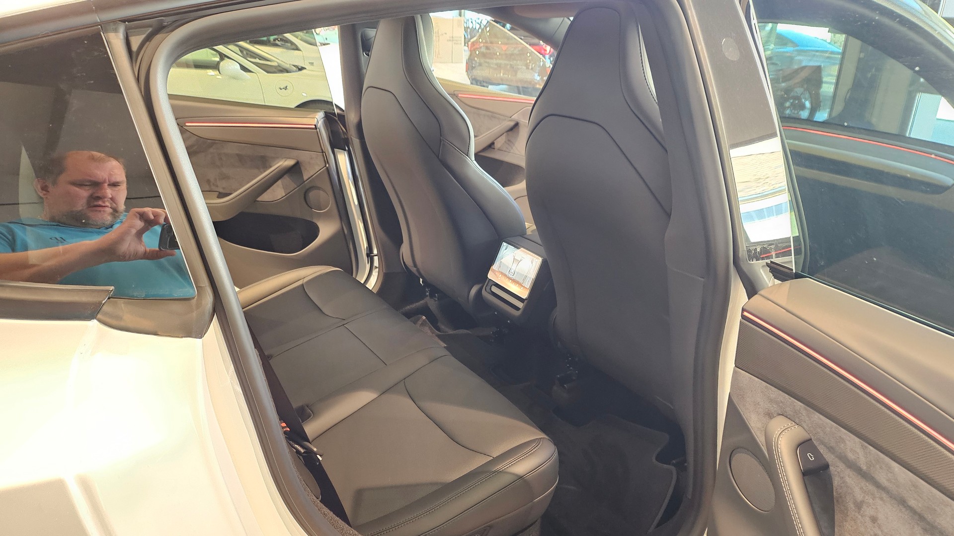 TESLA Model Y Performance AWD AHK-image-19