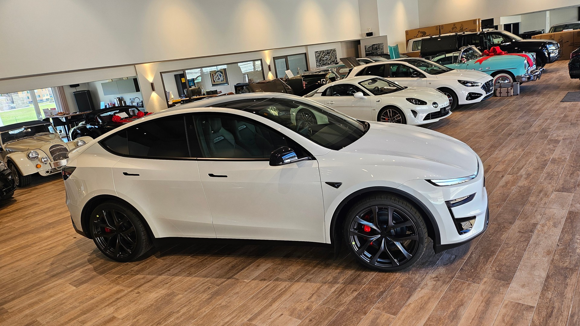 TESLA Model Y Performance AWD AHK-image-7