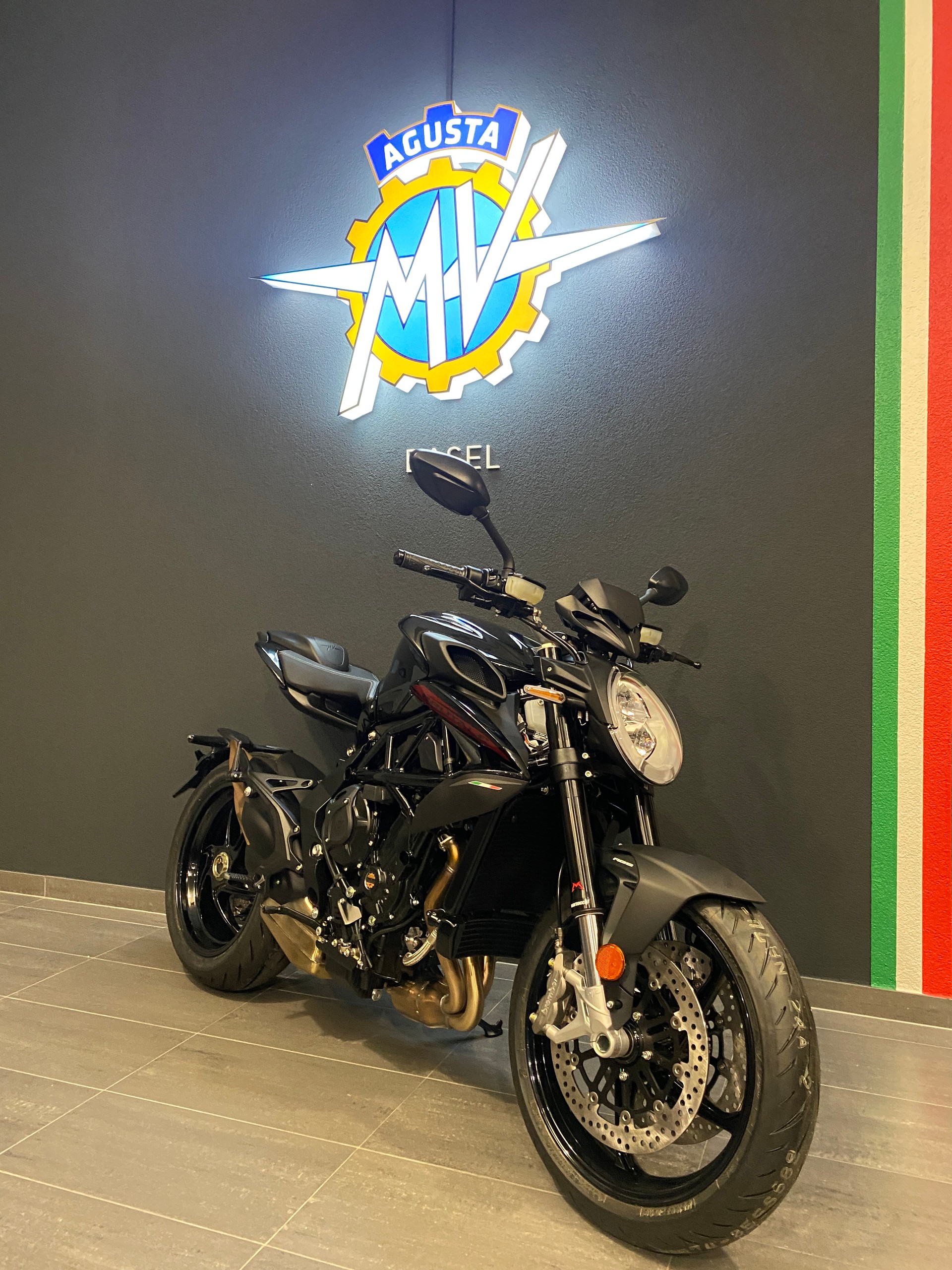 MV AGUSTA Brutale 800 R 35kW-image-1