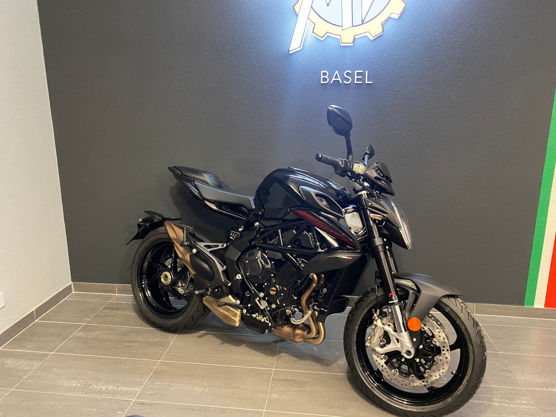 MV AGUSTA Brutale 800 R 35kW-image-3