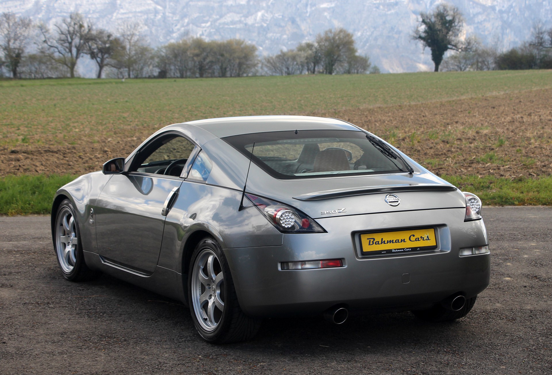 NISSAN 350 Z Pack-showroom-element-1