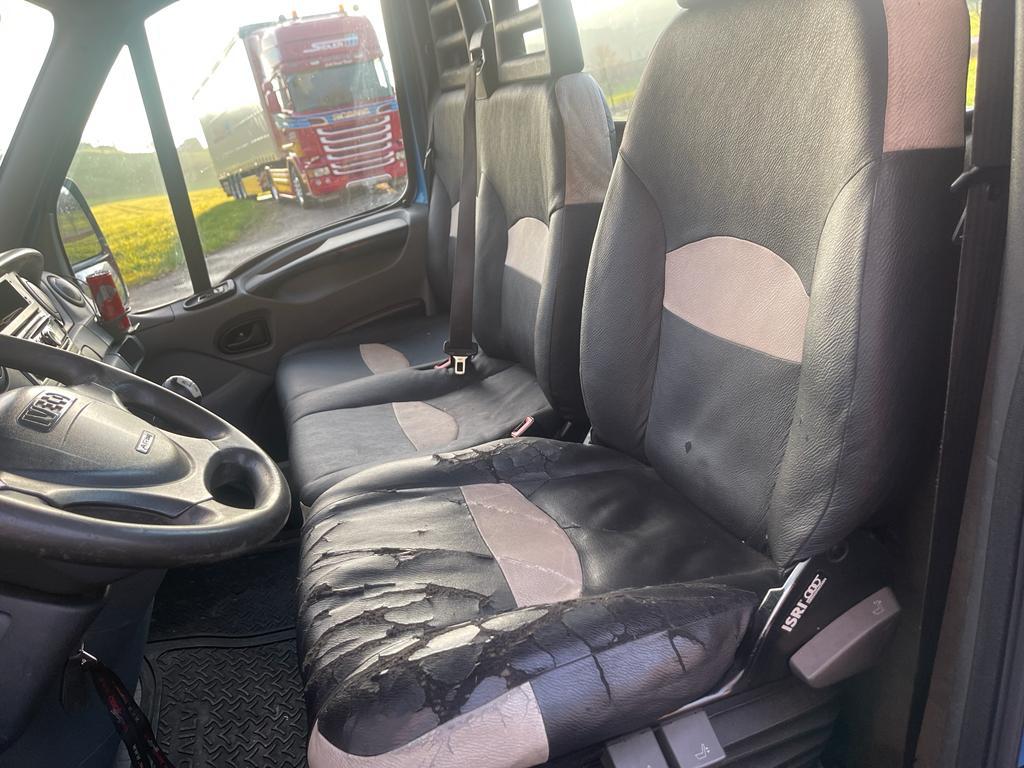 IVECO 35 S 18 Daily-image-10