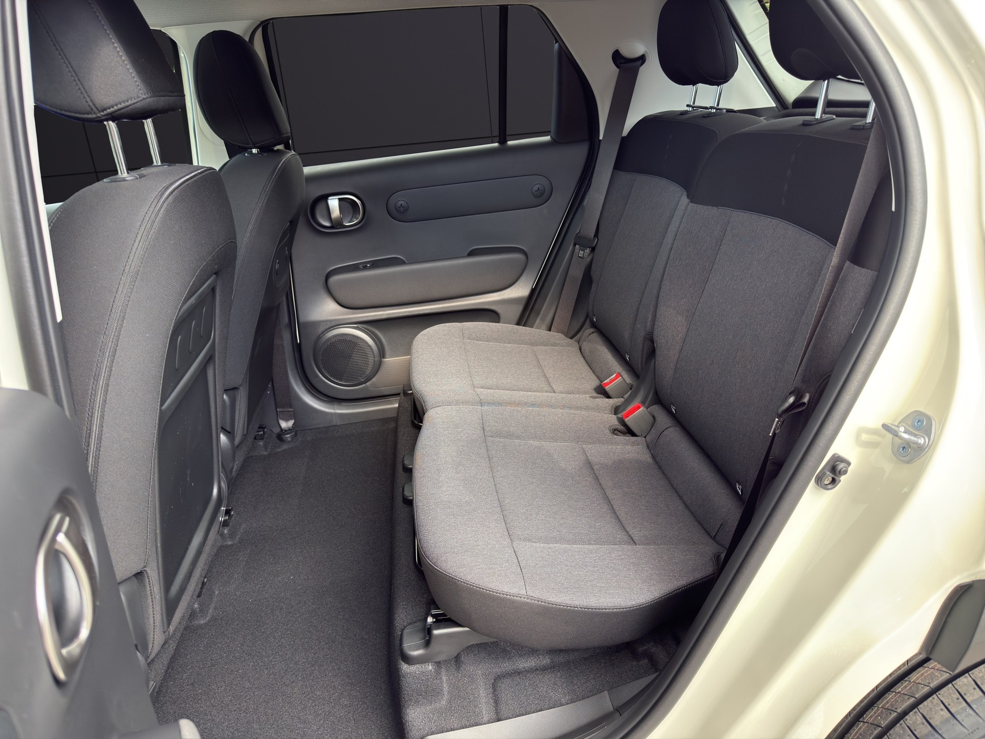 HYUNDAI Inster 49kWh Vertex-image-15