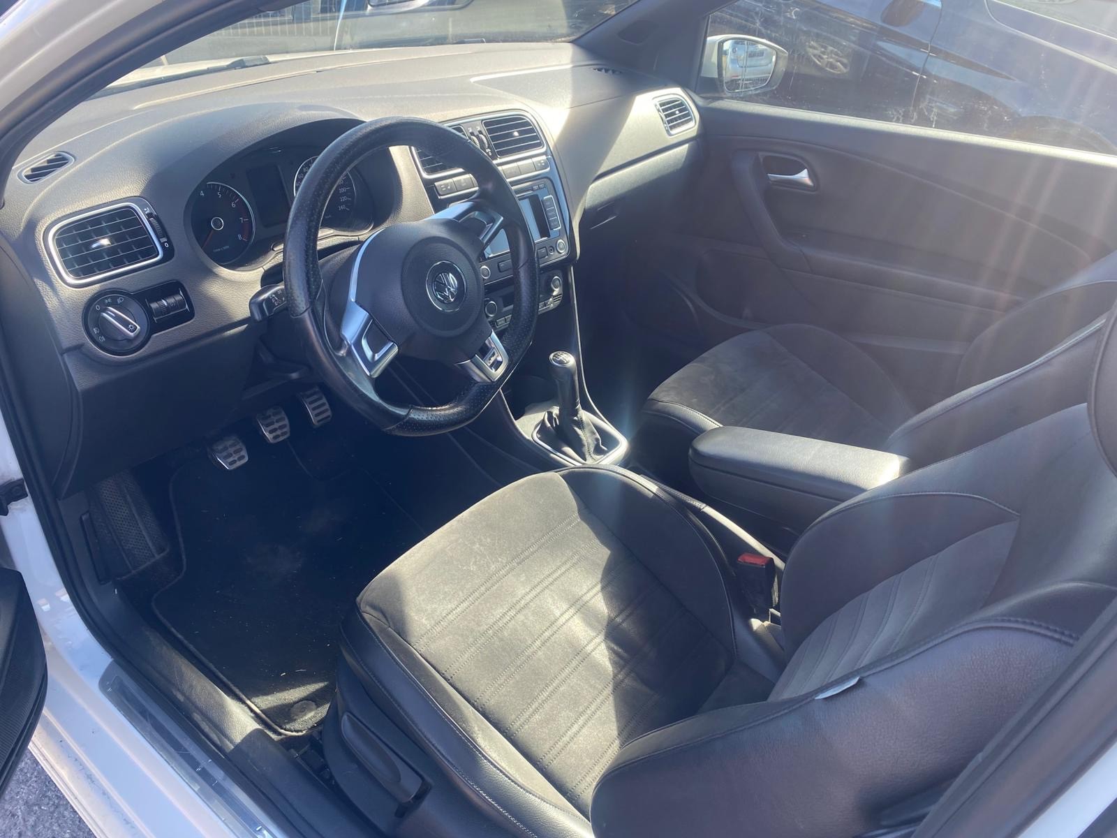 VW Polo 1.2 TSI Comfortline-image-8