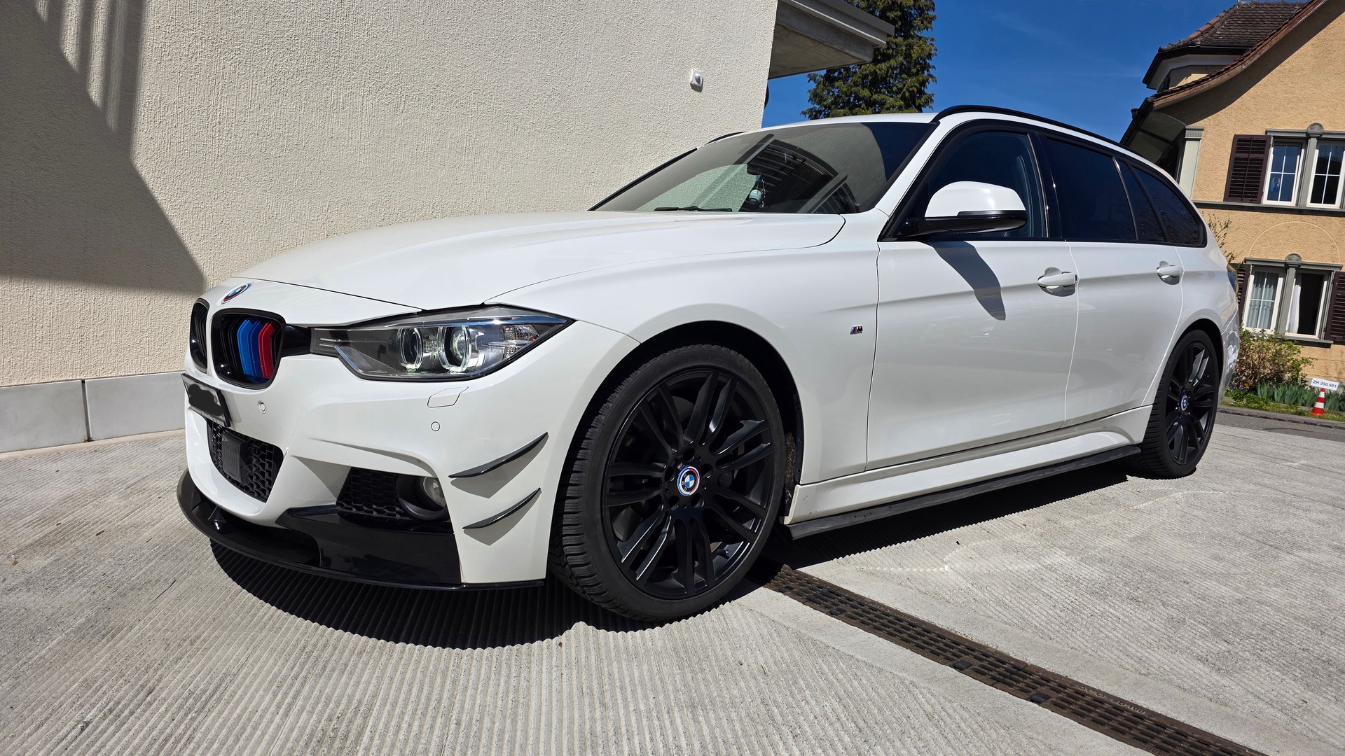 BMW 330d xDrive M Performance 286PS-image-1