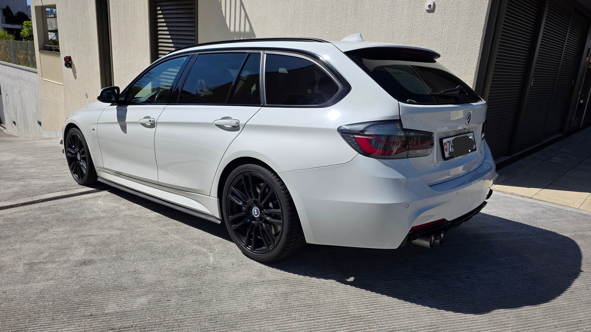 BMW 330d xDrive M Performance 286PS-image-9