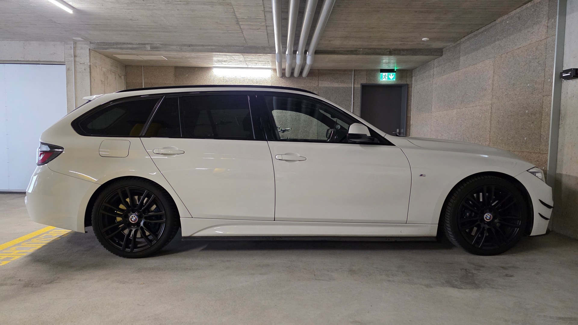 BMW 330d xDrive M Performance 286PS-image-17
