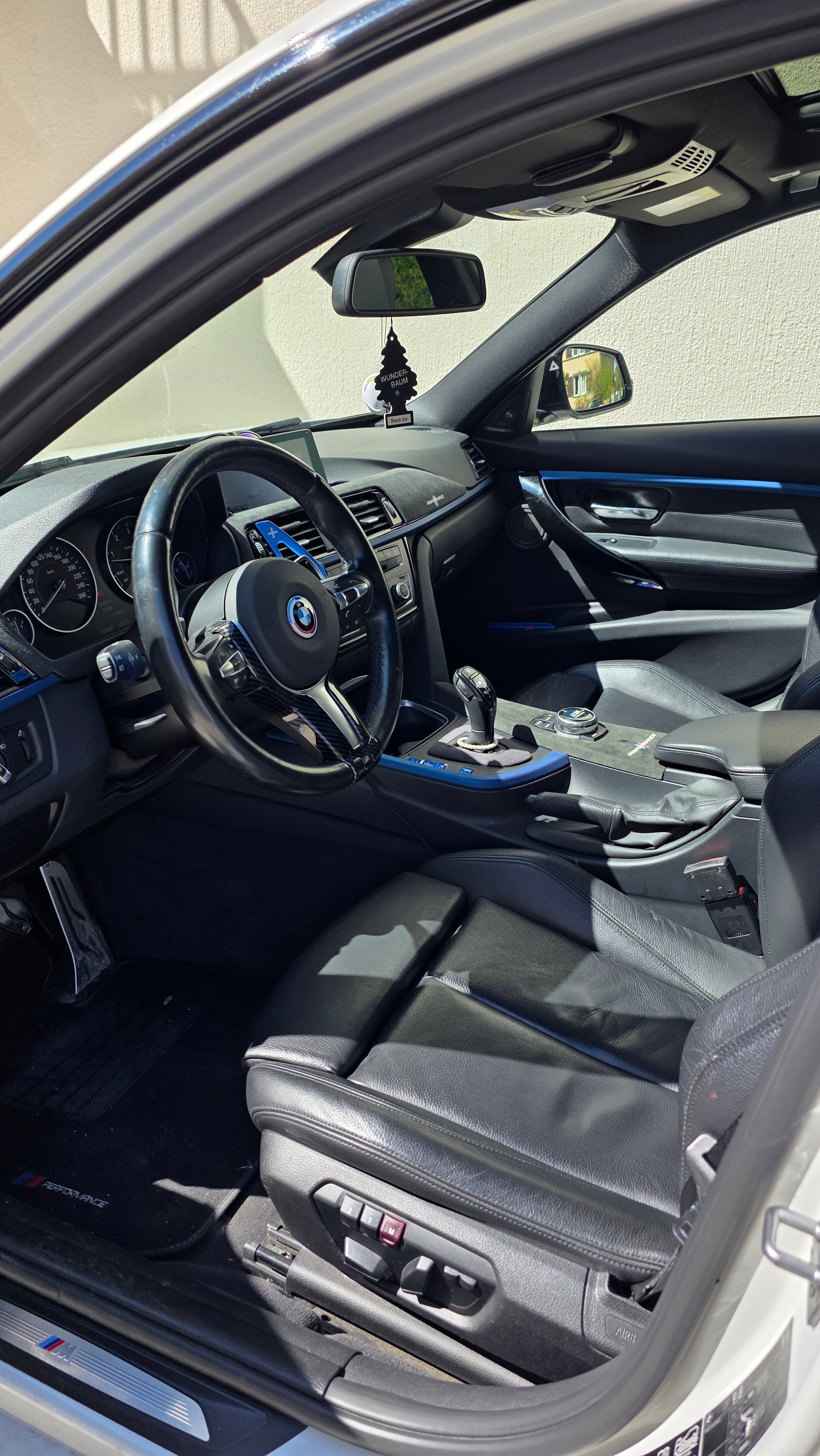 BMW 330d xDrive M Performance 286PS-image-13