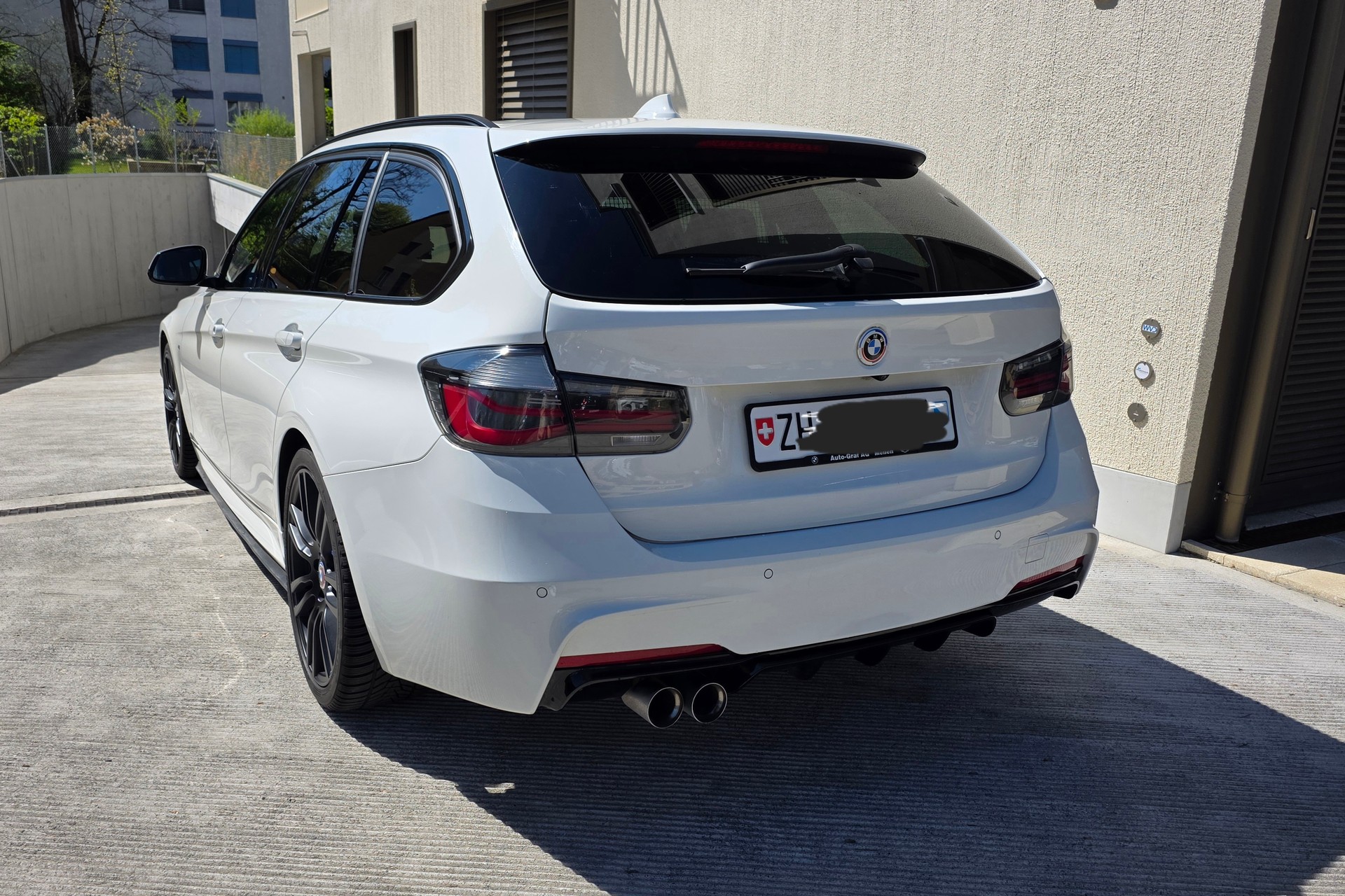 BMW 330d xDrive M Performance 286PS-image-10