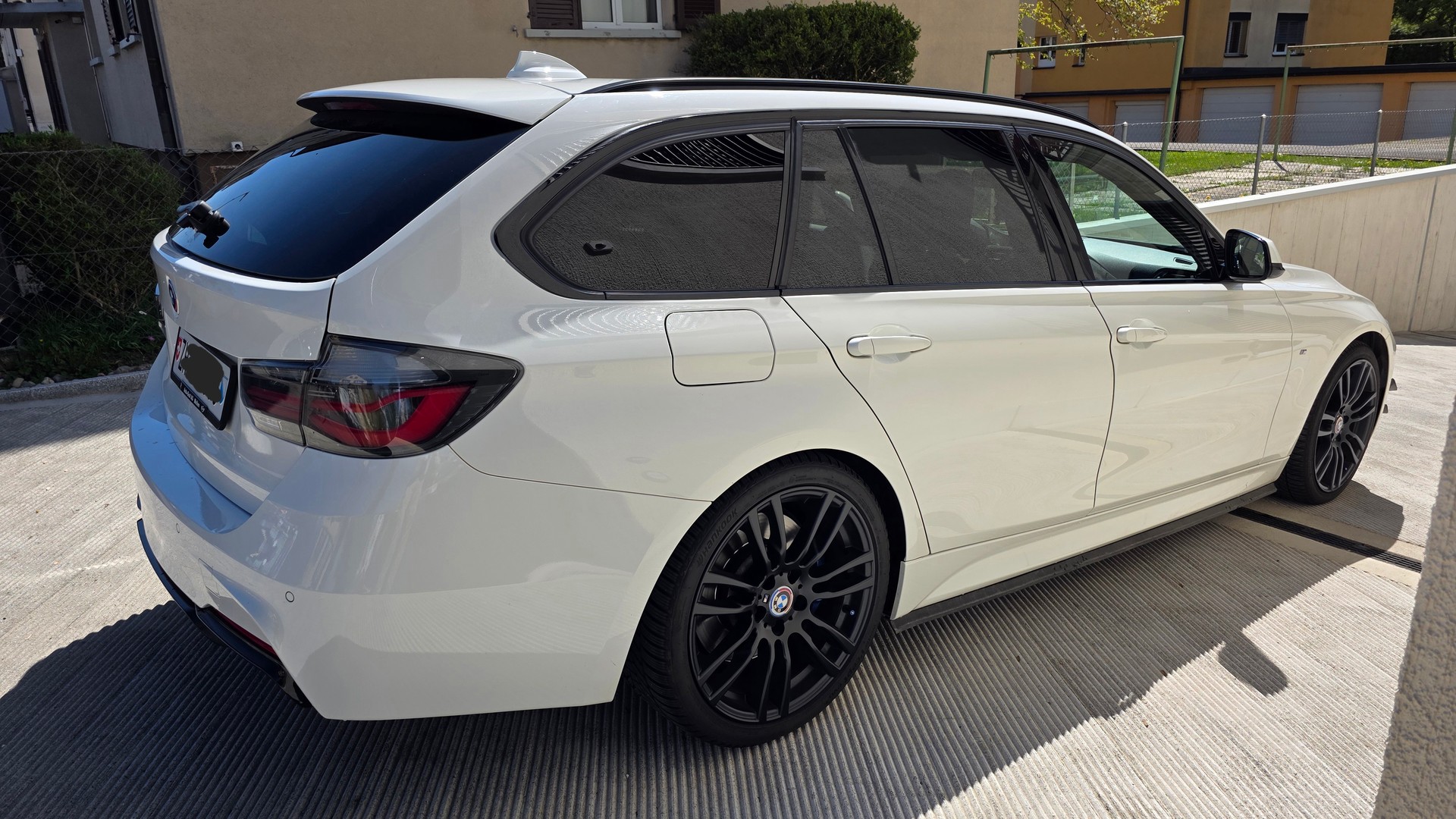BMW 330d xDrive M Performance 286PS-image-6