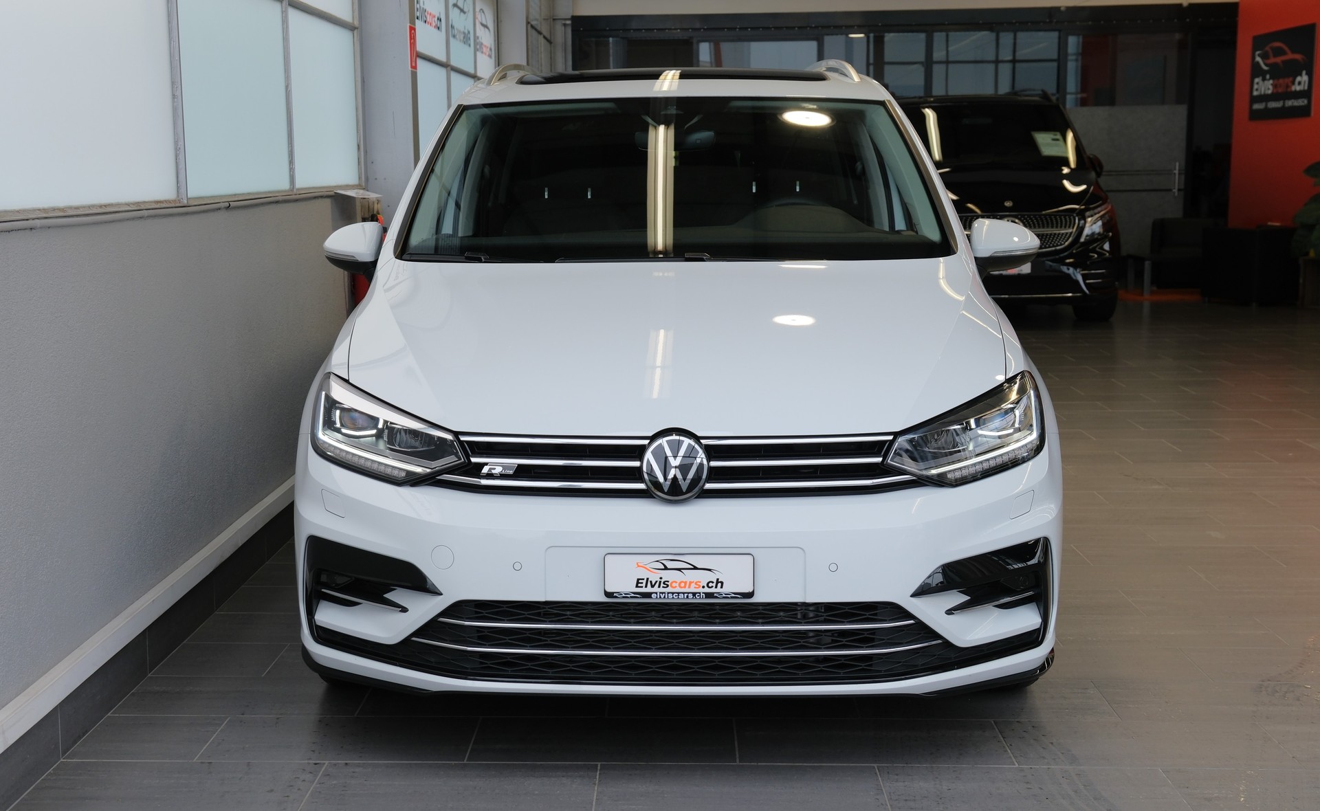 VW Touran 1.5 TSI EVO Comfortline United R Line DSG-image-29