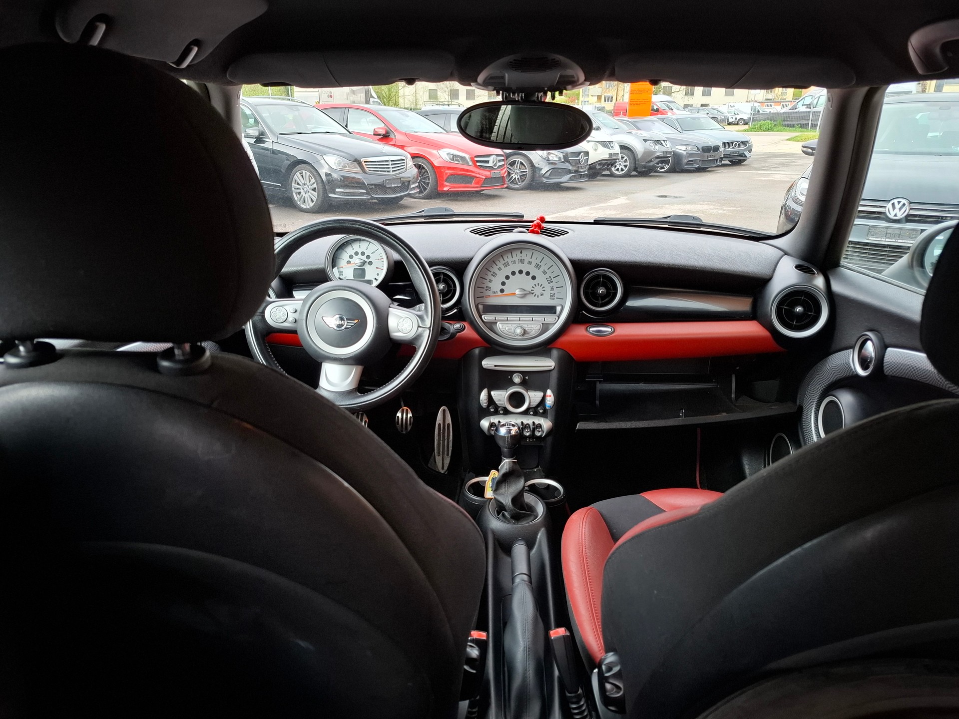 MINI Cooper S-image-9