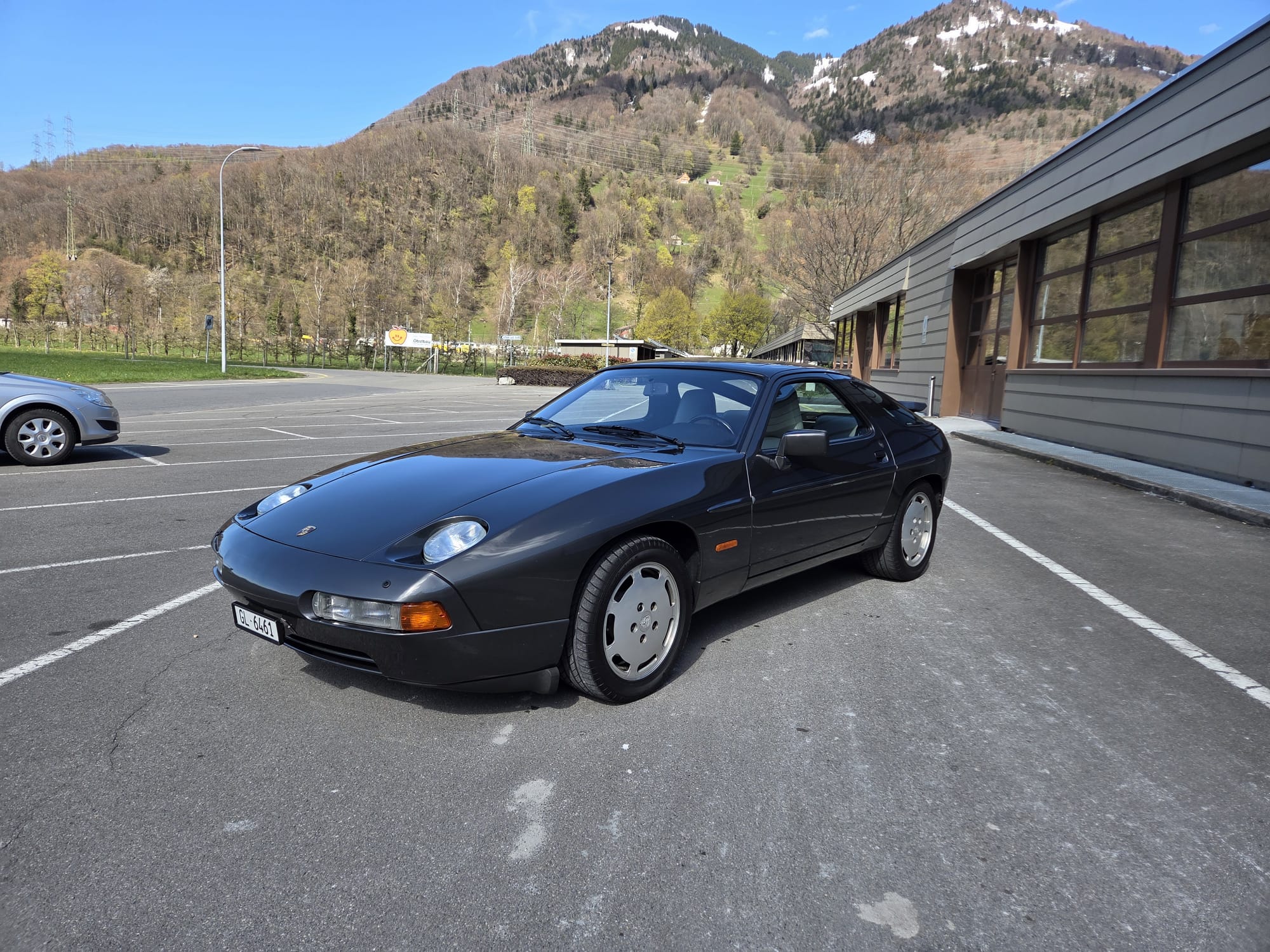 Car photo