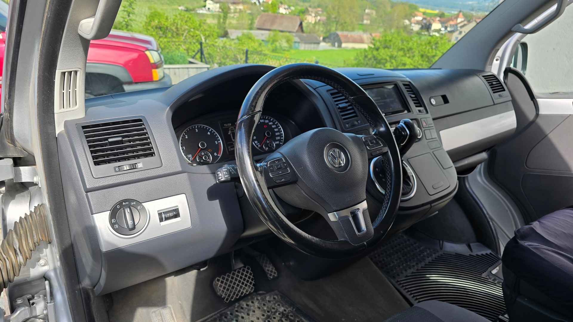 VW T5 Multivan 2.0 TDI TEAM DSG-image-6