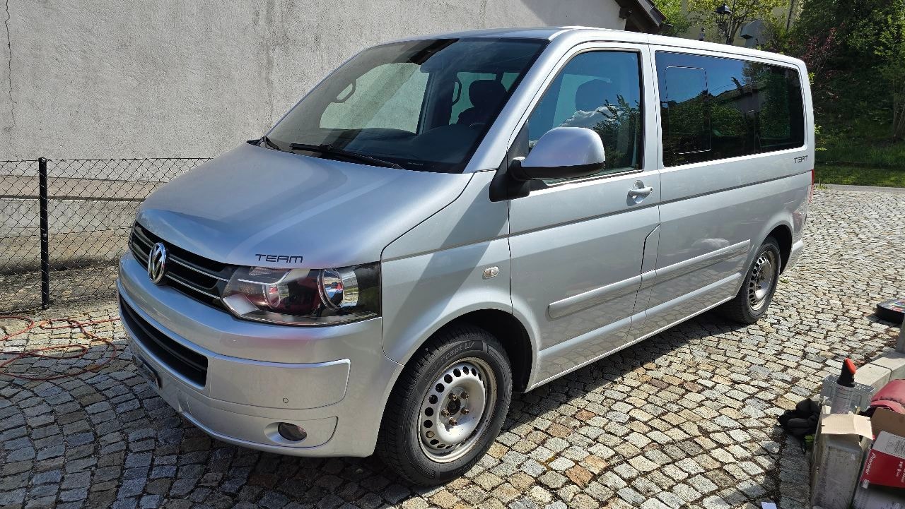 VW T5 Multivan 2.0 TDI TEAM DSG-image-0