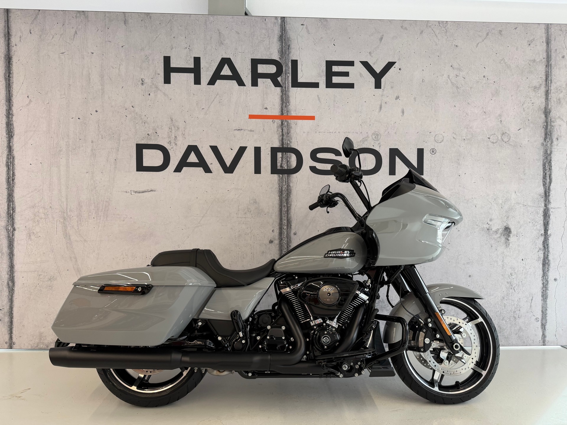 HARLEY-DAVIDSON FLTRX Road Glide 117