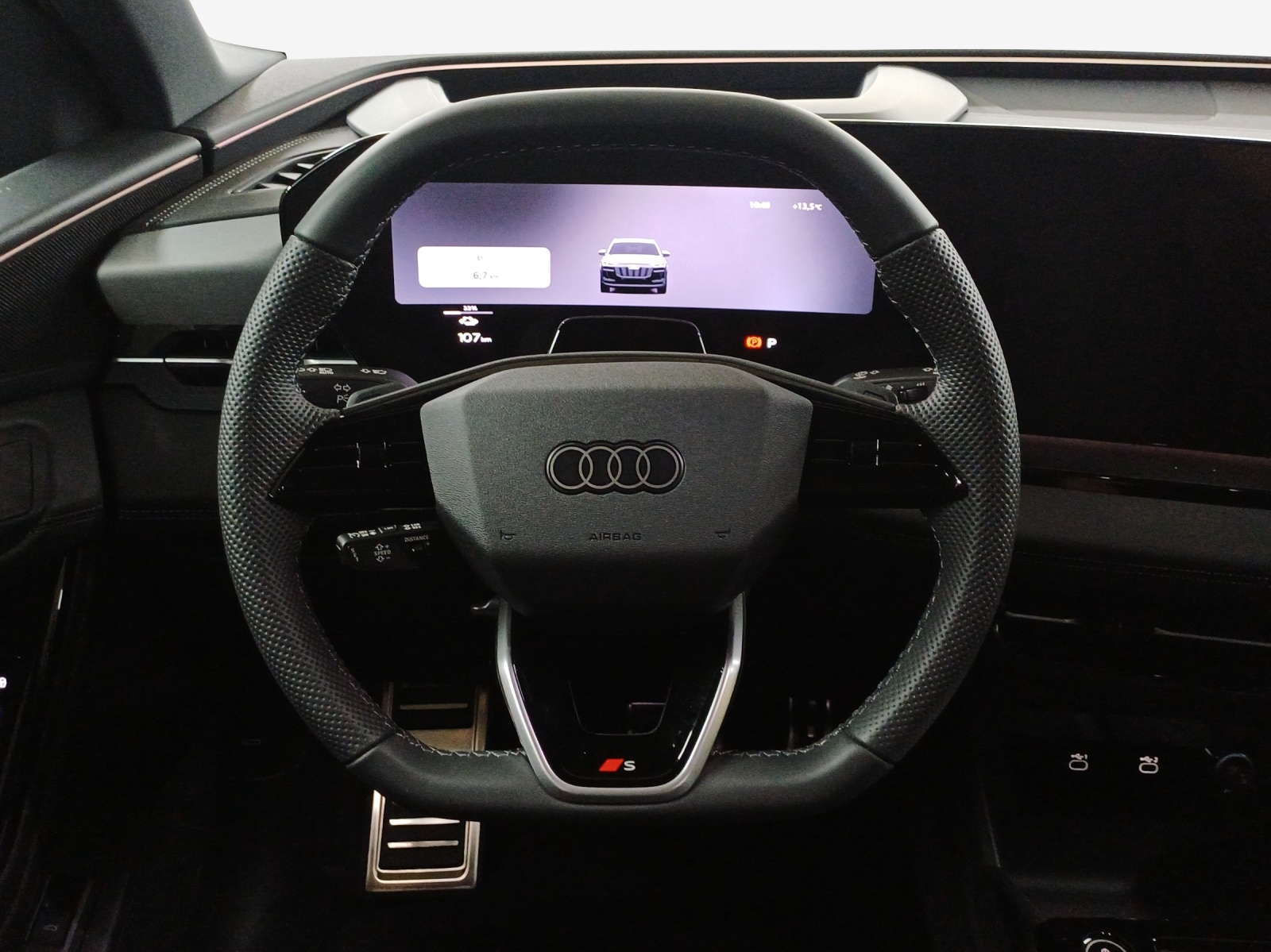 AUDI Q6 e-tron quattro-image-9