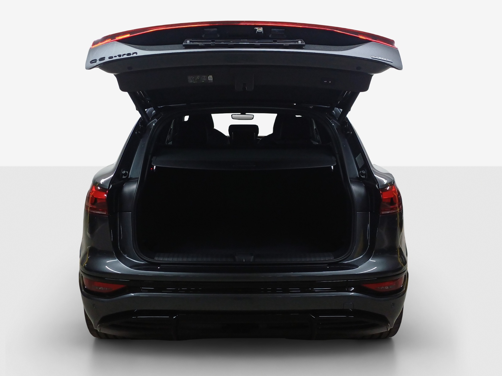 AUDI Q6 e-tron quattro-image-12