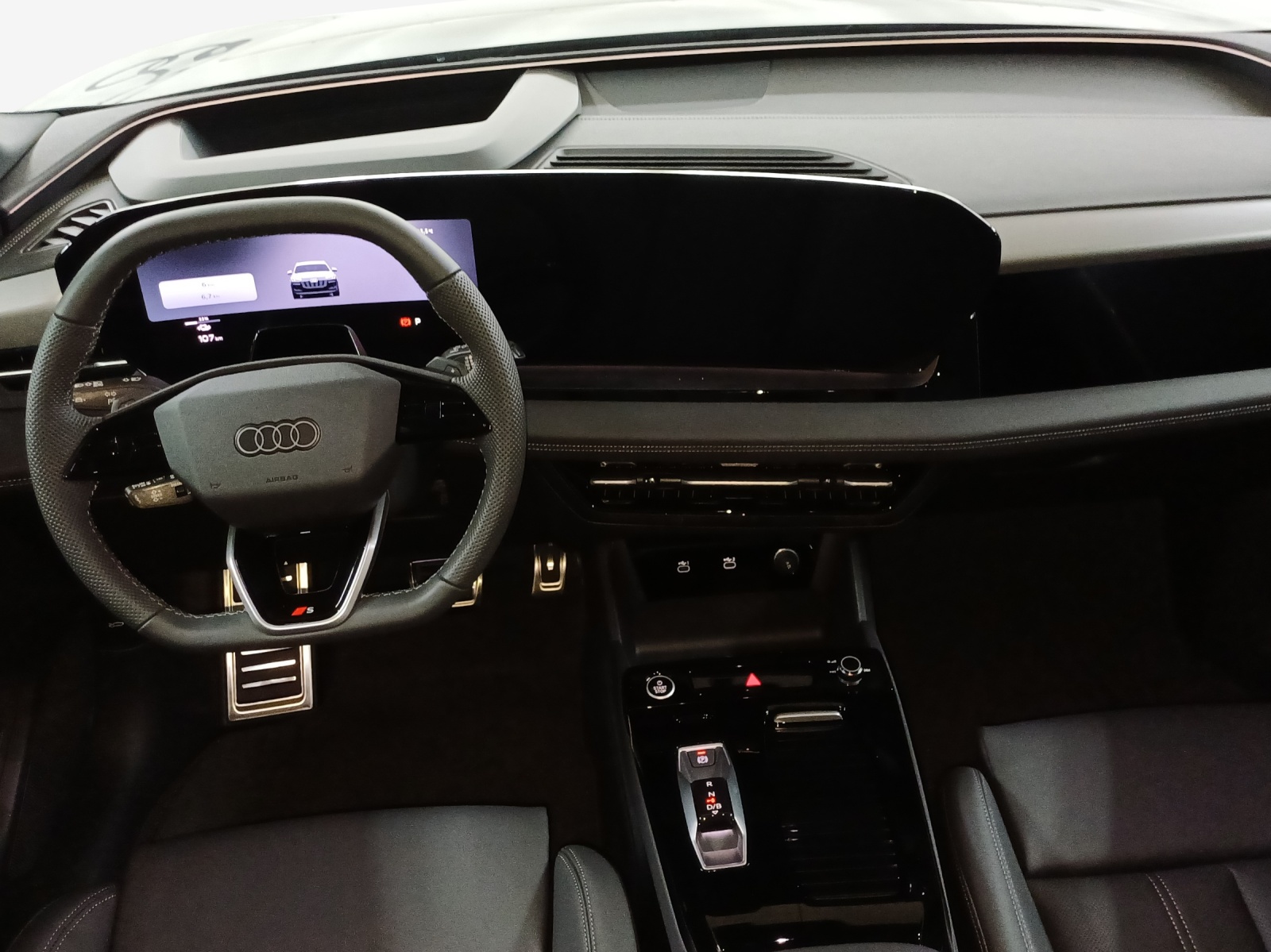 AUDI Q6 e-tron quattro-image-8