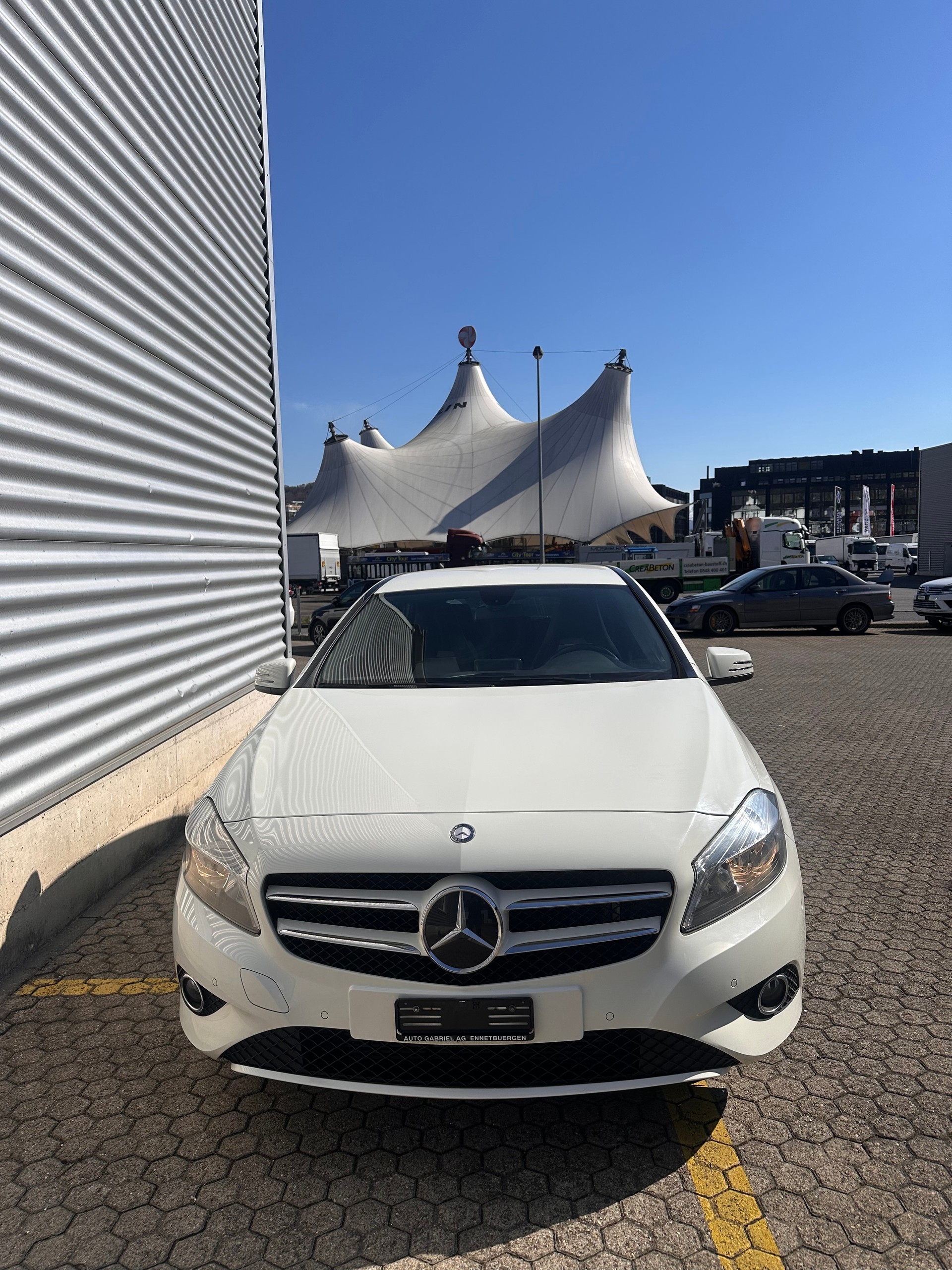 MERCEDES-BENZ A 180 AMG Line-image-0