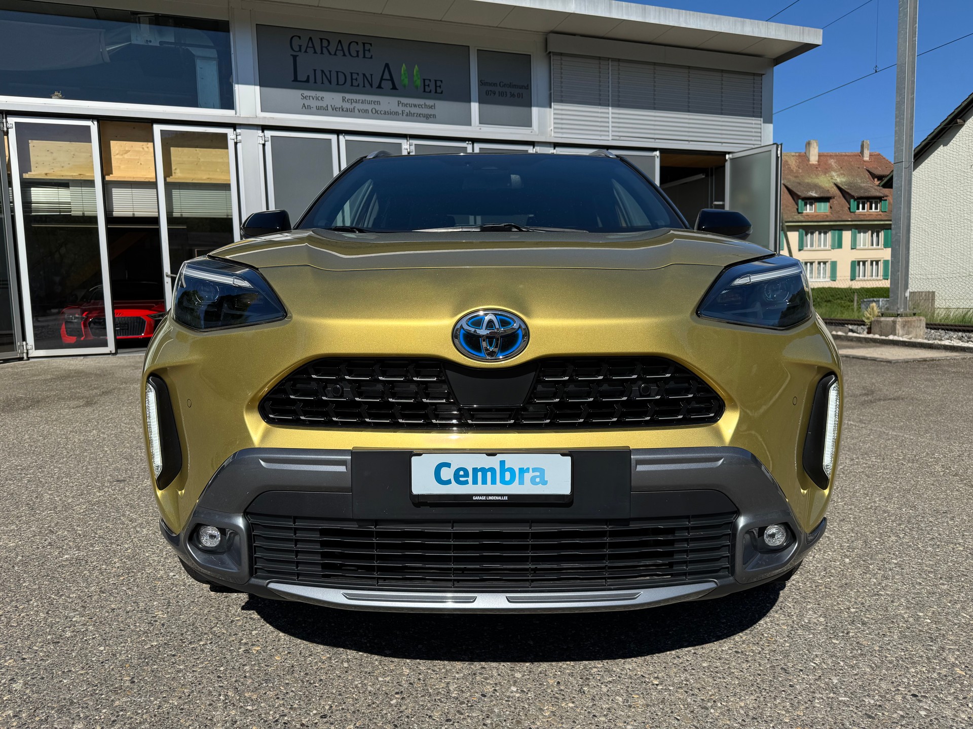 TOYOTA Yaris Cross 1.5 Premiere Edition e-CVT AWDi ANHÄNGERKUPPLUNG-image-2