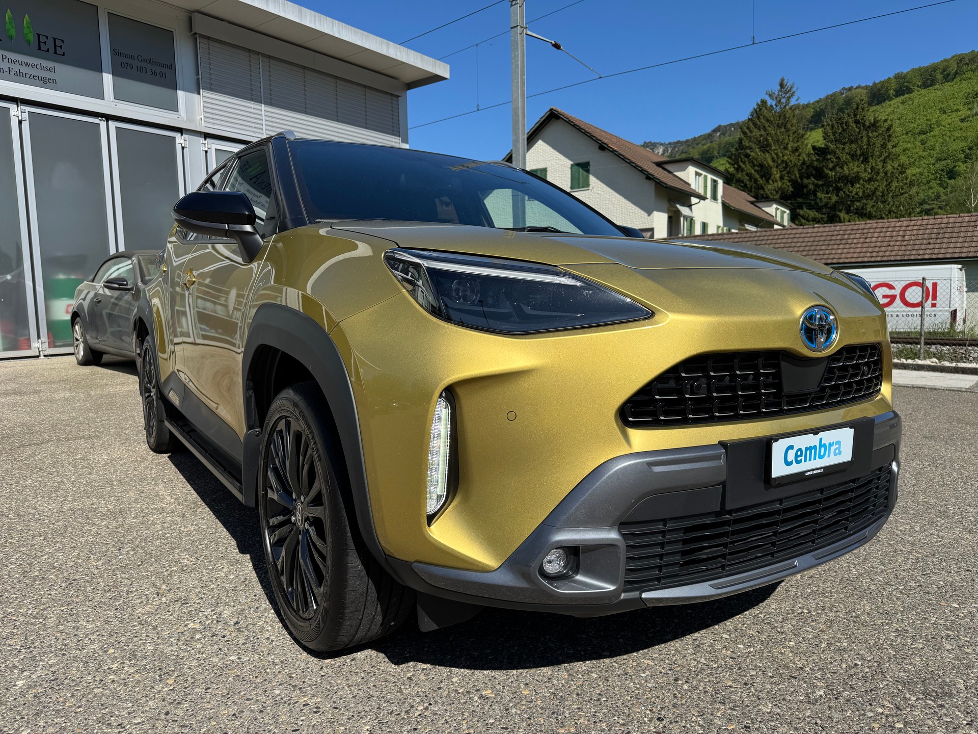 TOYOTA Yaris Cross 1.5 Premiere Edition e-CVT AWDi ANHÄNGERKUPPLUNG-image-1