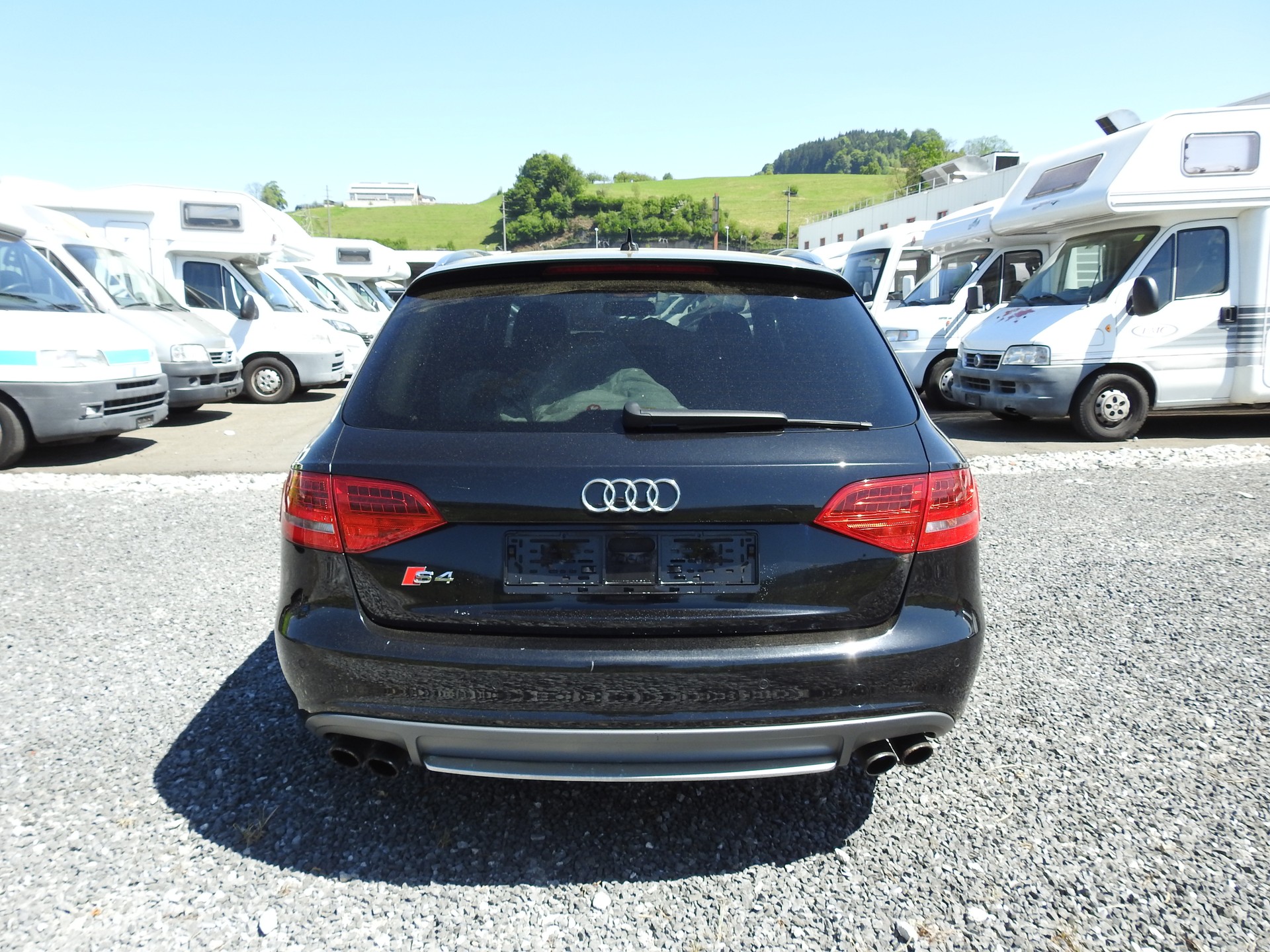 AUDI S4 Avant 3.0 TFSI quattro S-Line-image-4