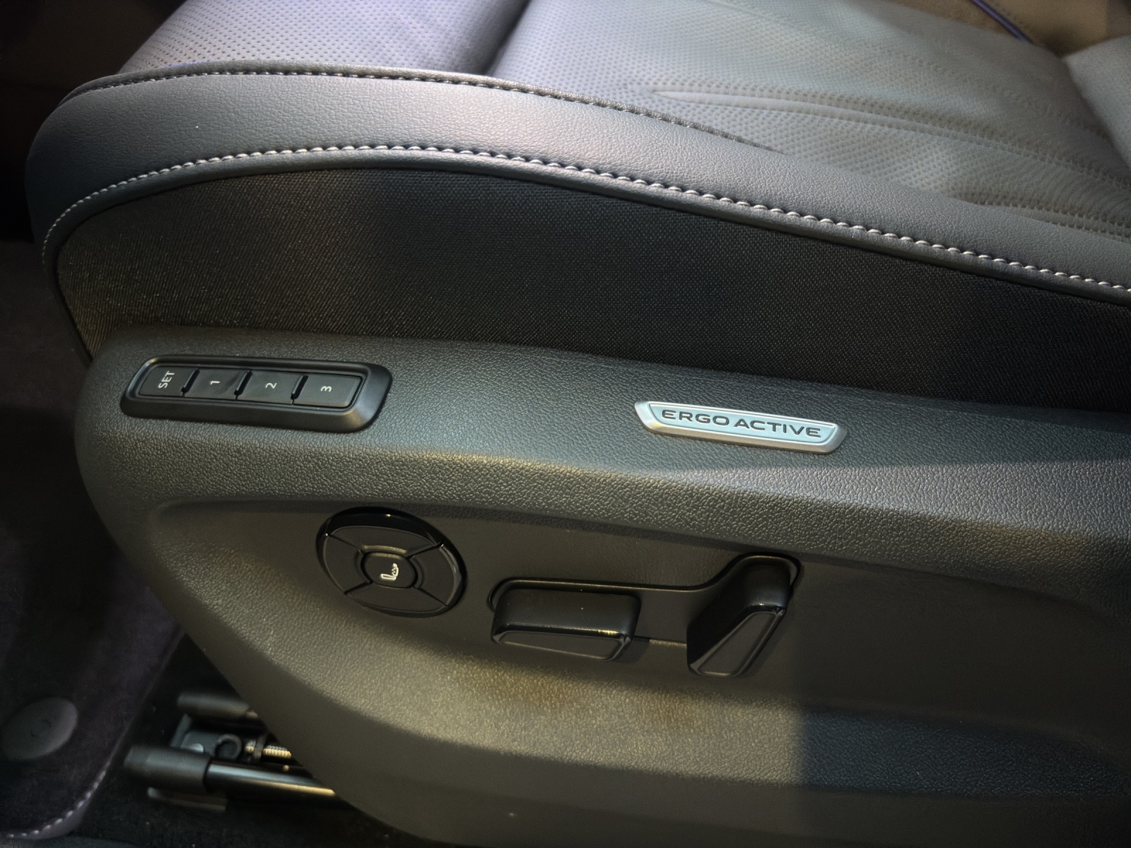 VW Tayron 1.5 TSI evo2 eHybrid R-Line DSG-image-13