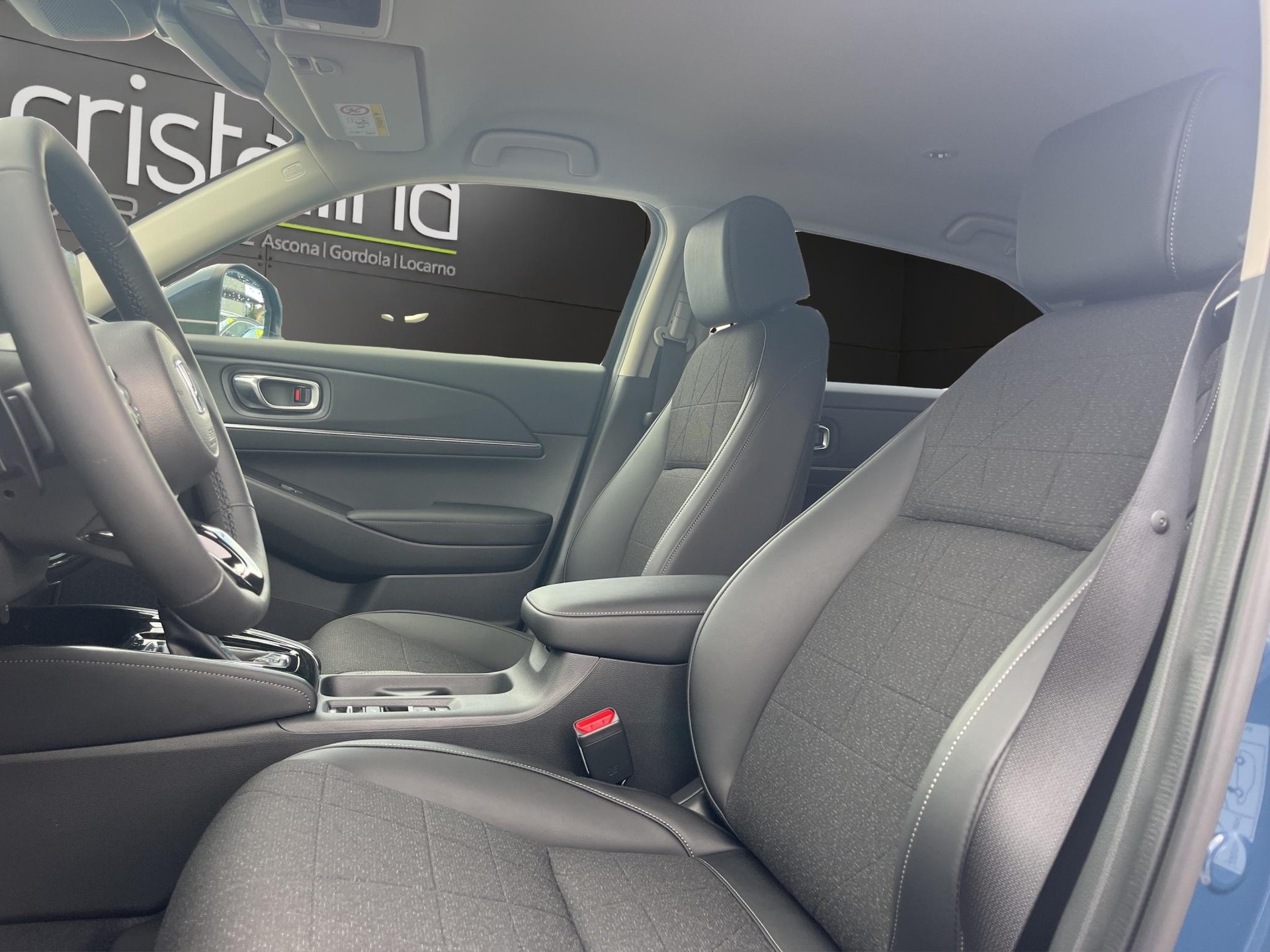 HONDA HR-V 1.5 i-MMD Advance-image-6