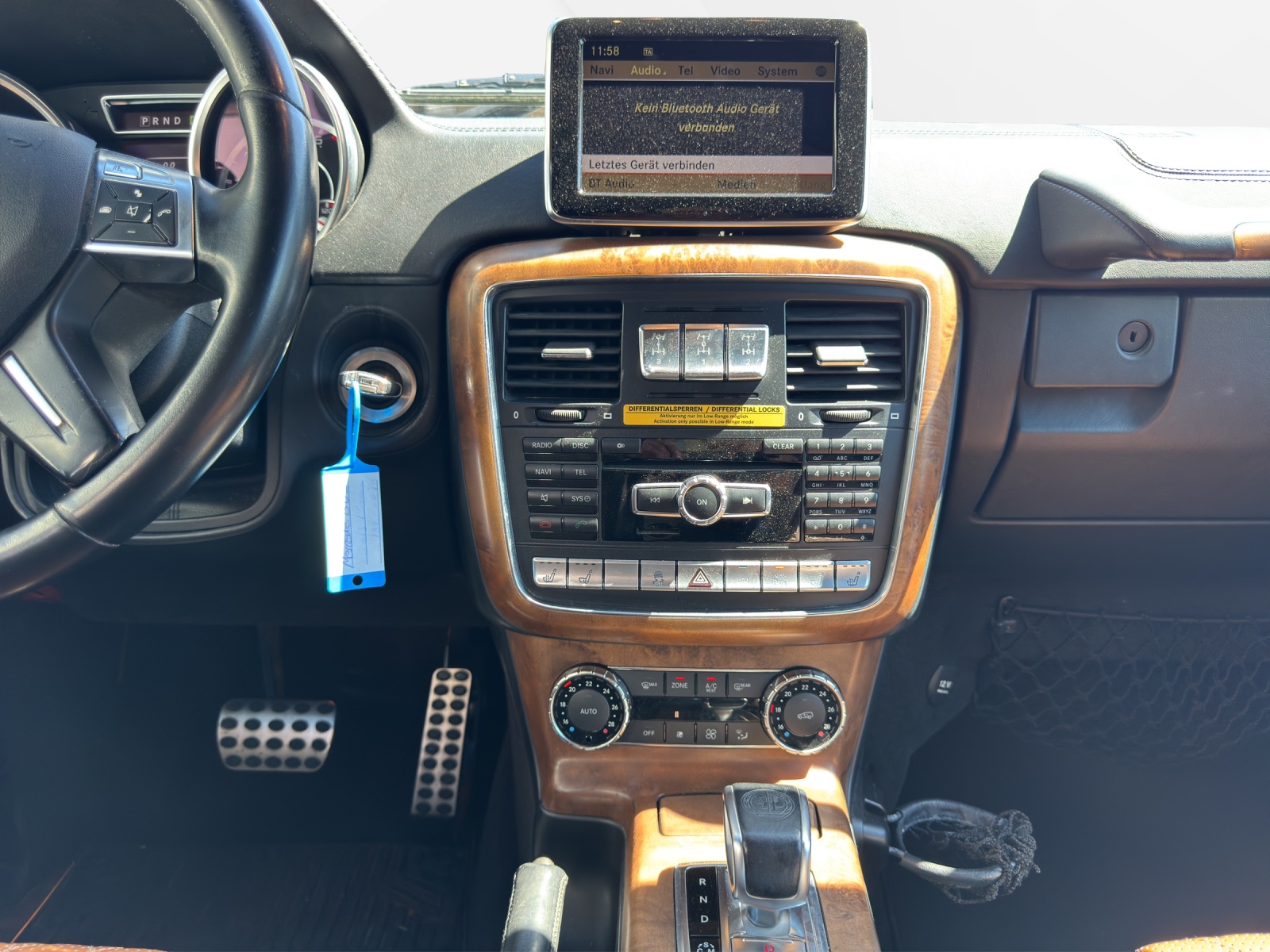 MERCEDES-BENZ G 63 AMG Automatic-image-12