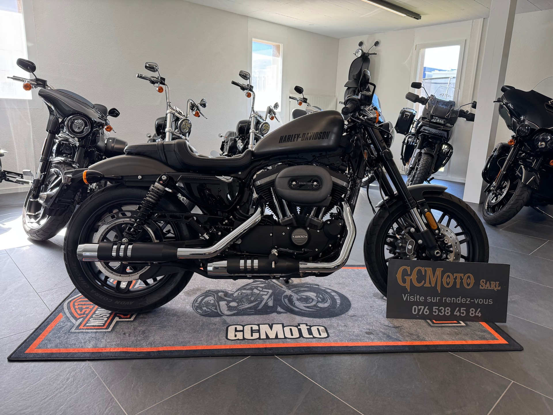 HARLEY-DAVIDSON XL 1200 CX Sportster Roadster ABS-showroom-element-1