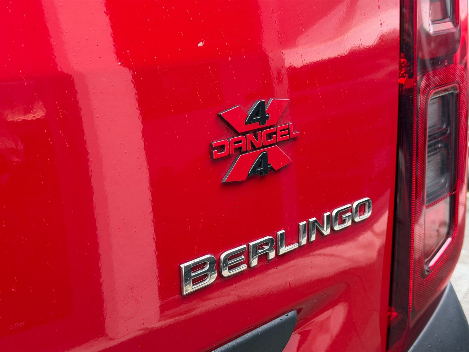 CITROEN Berlingo DANGEL Van 1.5 Blue HDi 130 s/s Club 650kg 4x4-image-7
