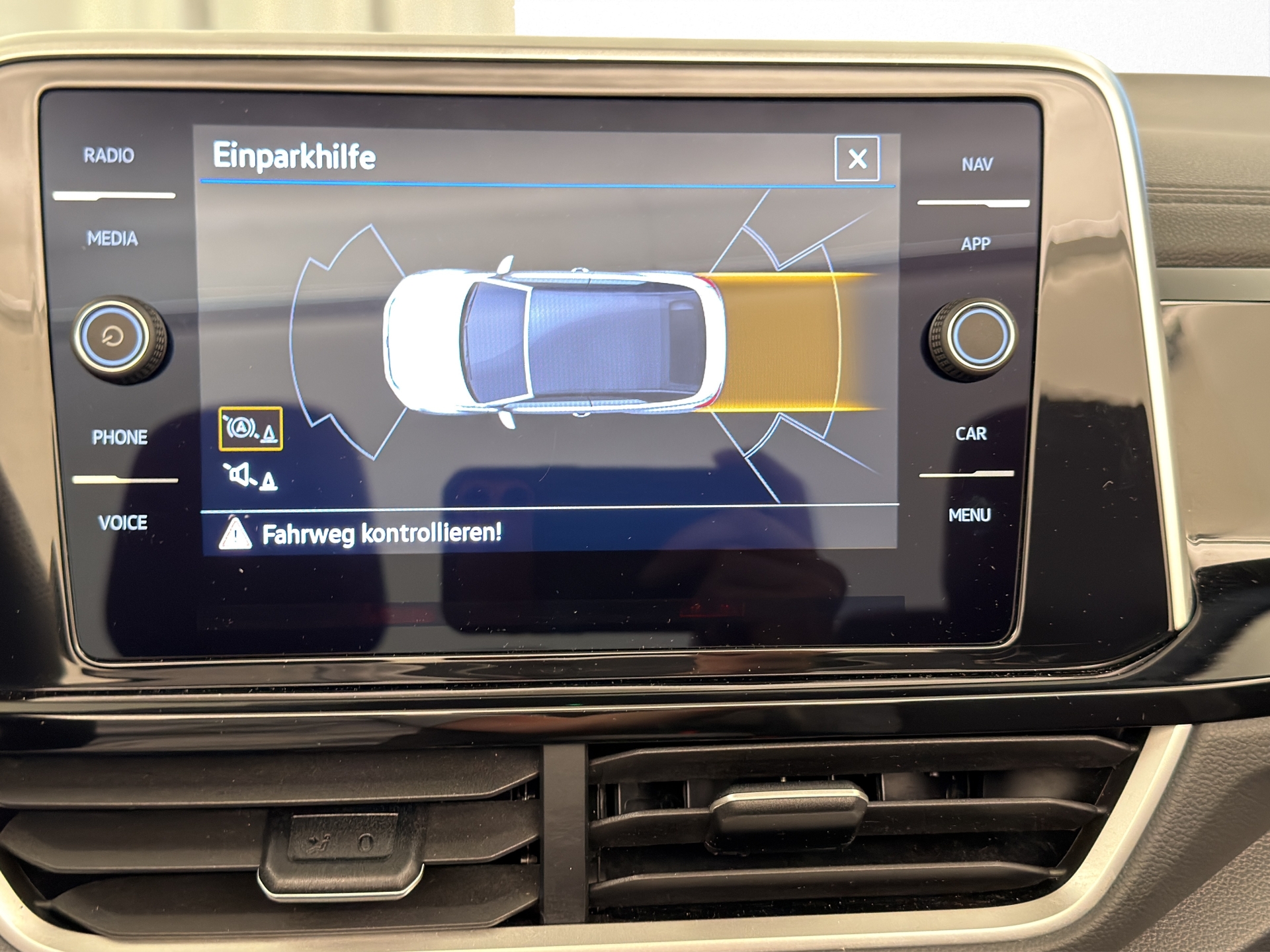 VW T-Roc Cabriolet 1.5 TSI R-Line DSG-image-11
