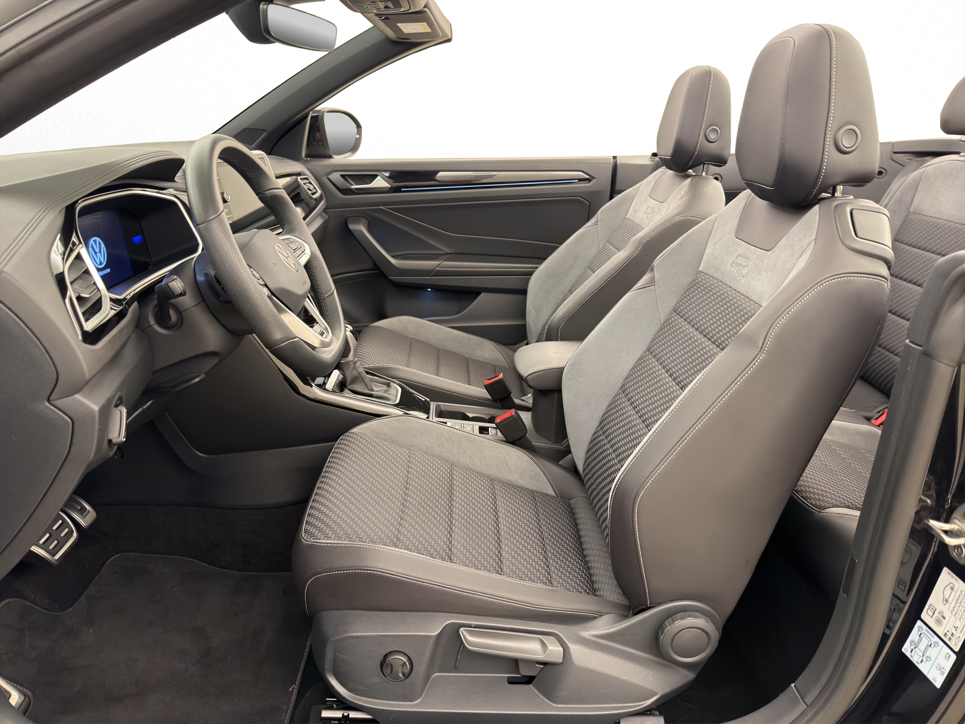 VW T-Roc Cabriolet 1.5 TSI R-Line DSG-image-5