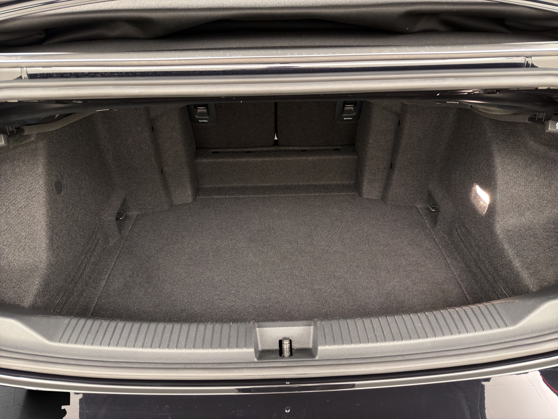 VW T-Roc Cabriolet 1.5 TSI R-Line DSG-image-13