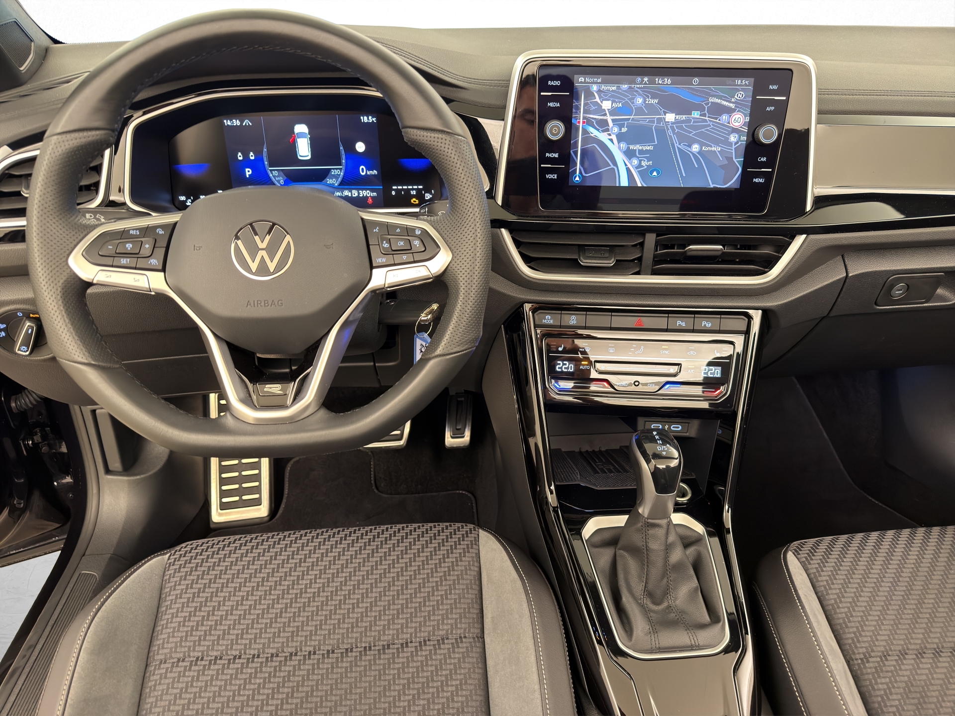 VW T-Roc Cabriolet 1.5 TSI R-Line DSG-image-8