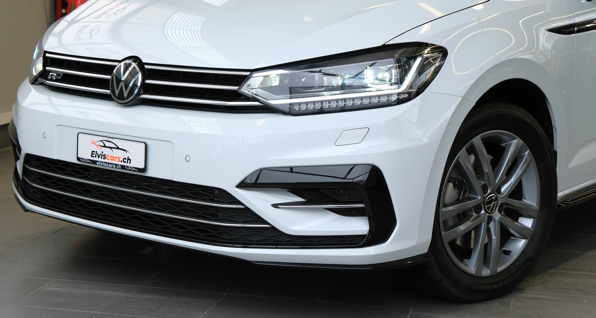 VW Touran 1.5 TSI EVO Comfortline United R Line DSG-image-28
