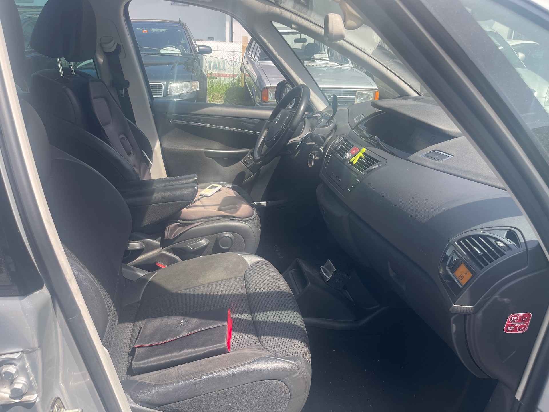 CITROEN Grand C4 Picasso 2.0 HDI Exclusive Automatic-image-4