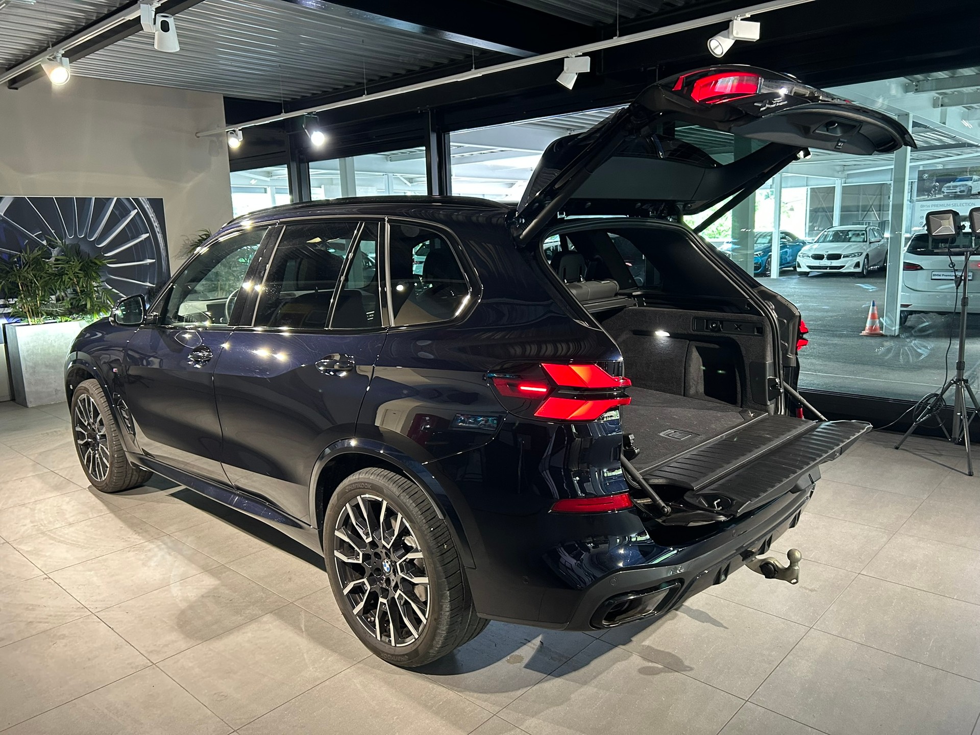BMW X5 xDrive 48V 30d M Sport Pro Steptronic-image-14
