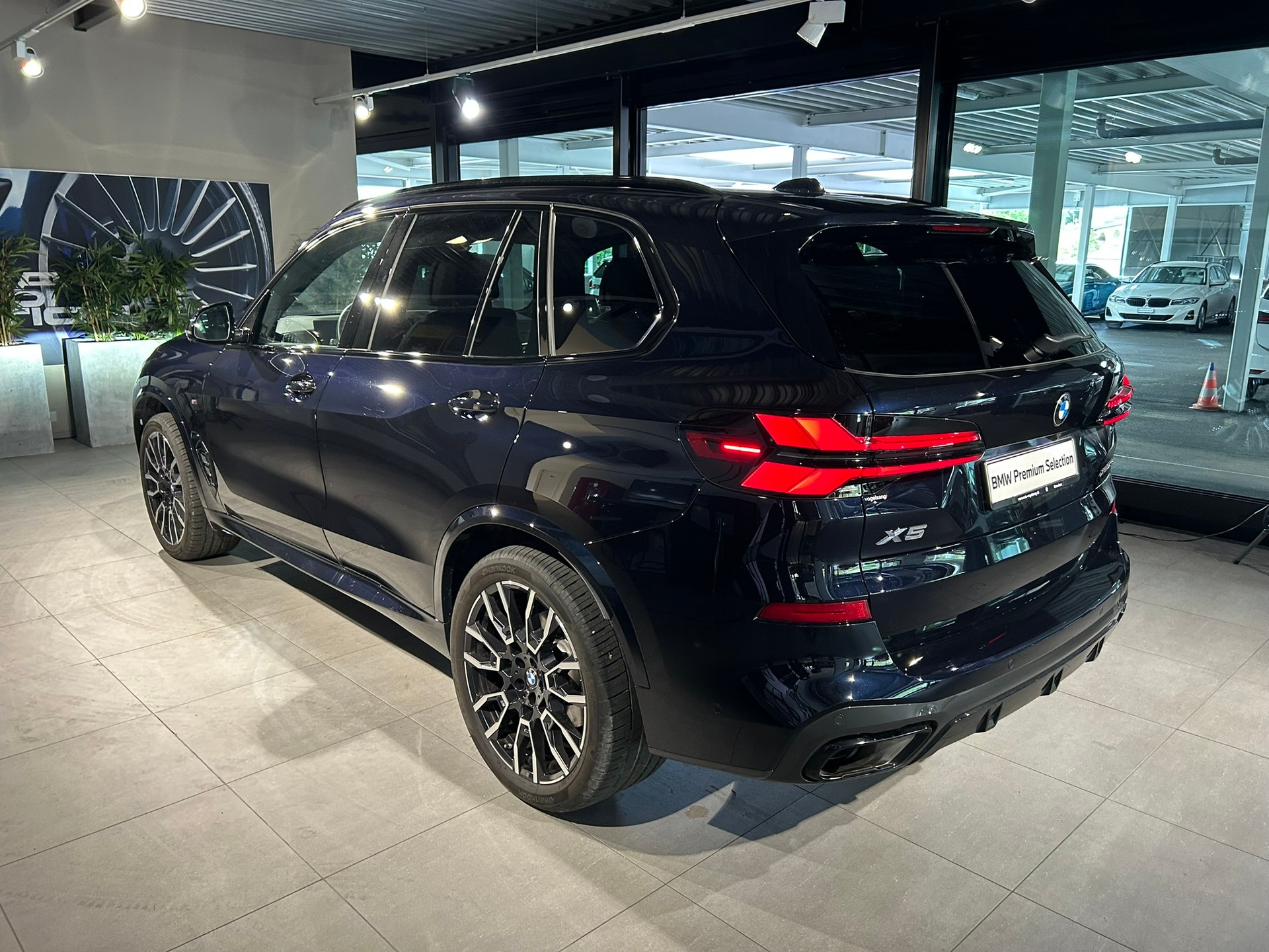 BMW X5 xDrive 48V 30d M Sport Pro Steptronic-image-10