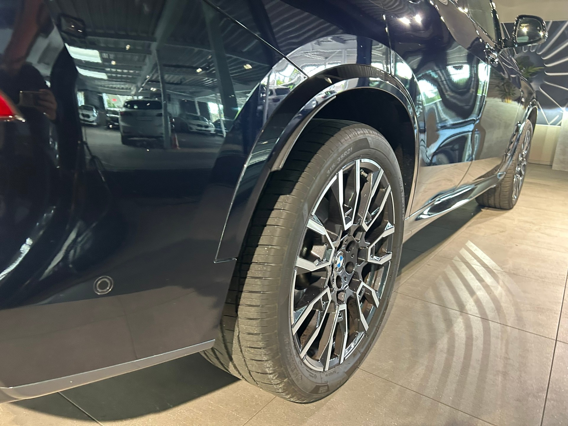 BMW X5 xDrive 48V 30d M Sport Pro Steptronic-image-18