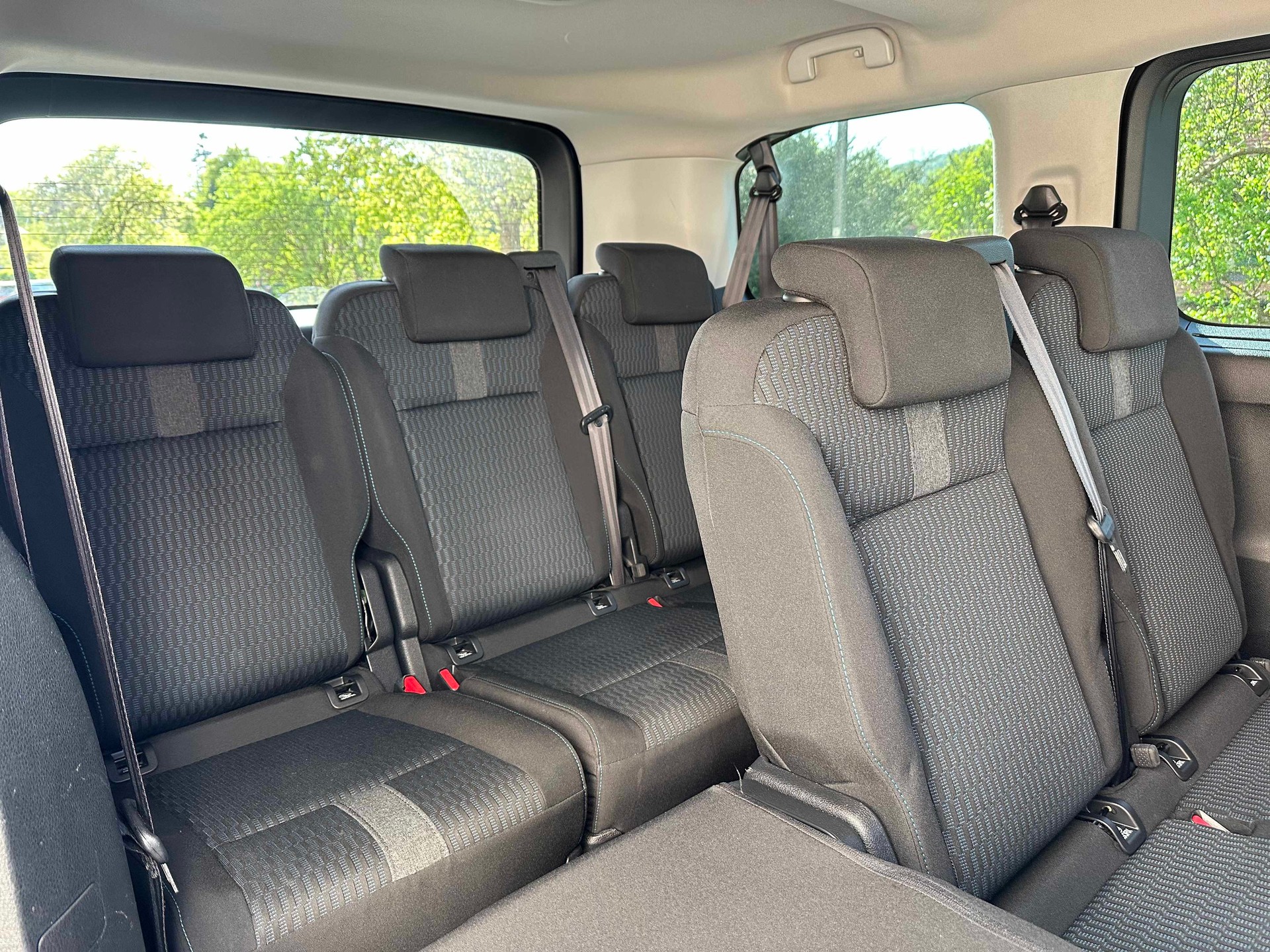 PEUGEOT 2.0 BlueHDi 180 Active S/S-image-5
